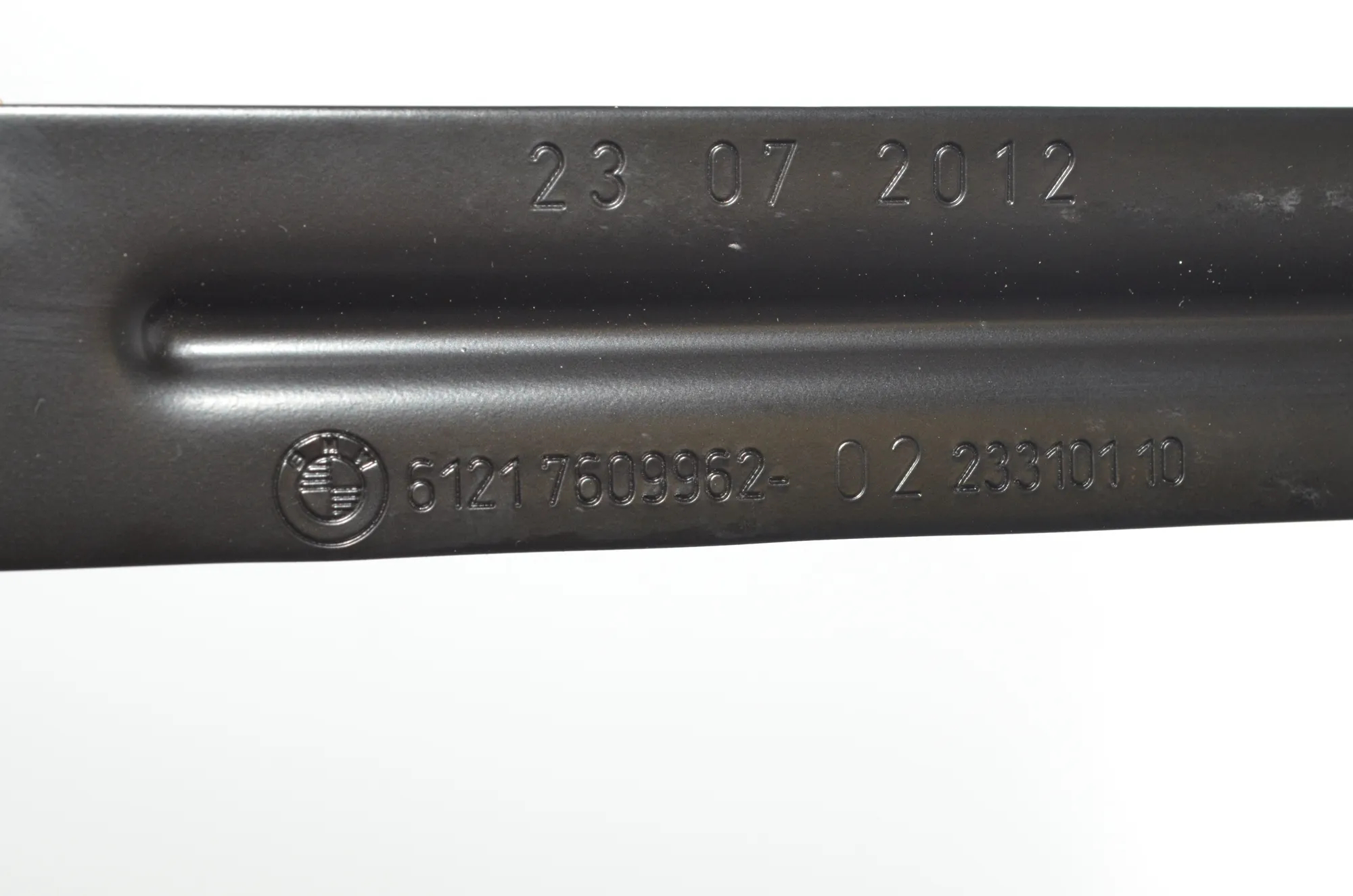 Battery Holder – OEM 7609962 · BMW 5 Touring (F11) 535 d 2012 – 5