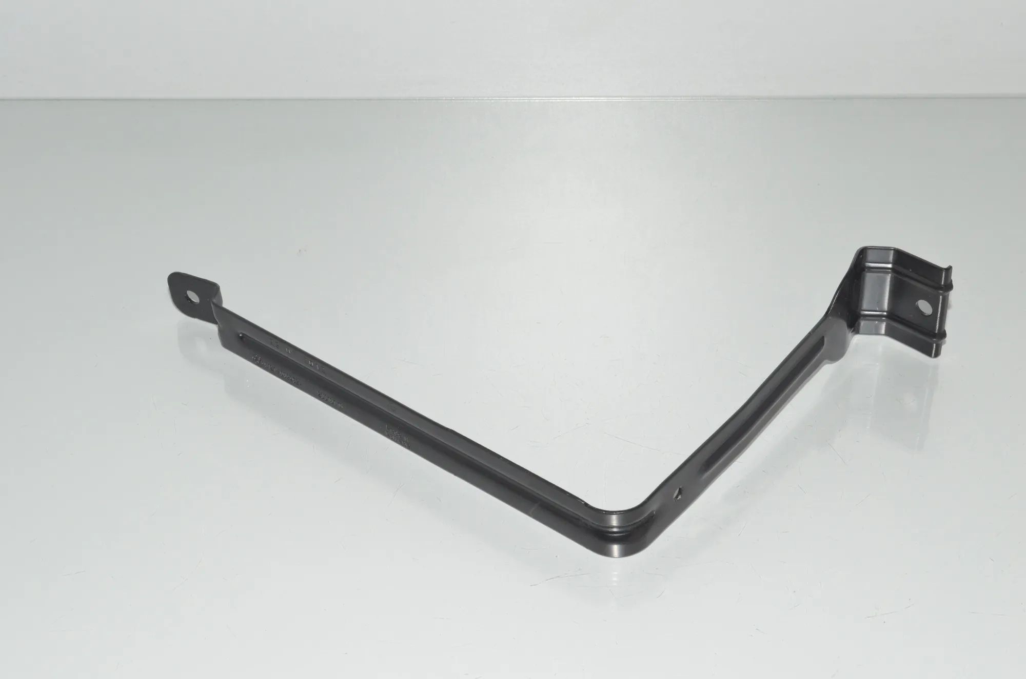 Battery Holder – OEM 7609962 · BMW 5 Touring (F11) 535 d 2012 – 3