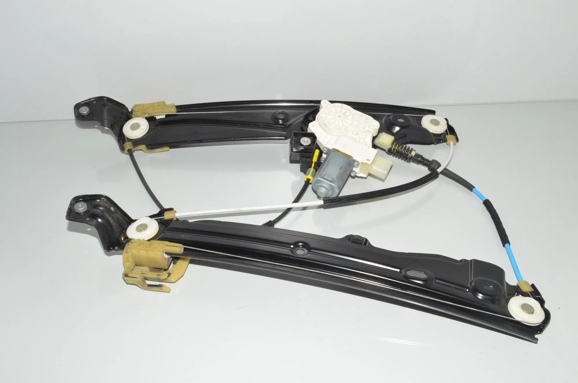 Front Left Door Window Regulator – OEM 7248171 · BMW 5 Touring (F11) 535 d 2012 – 3