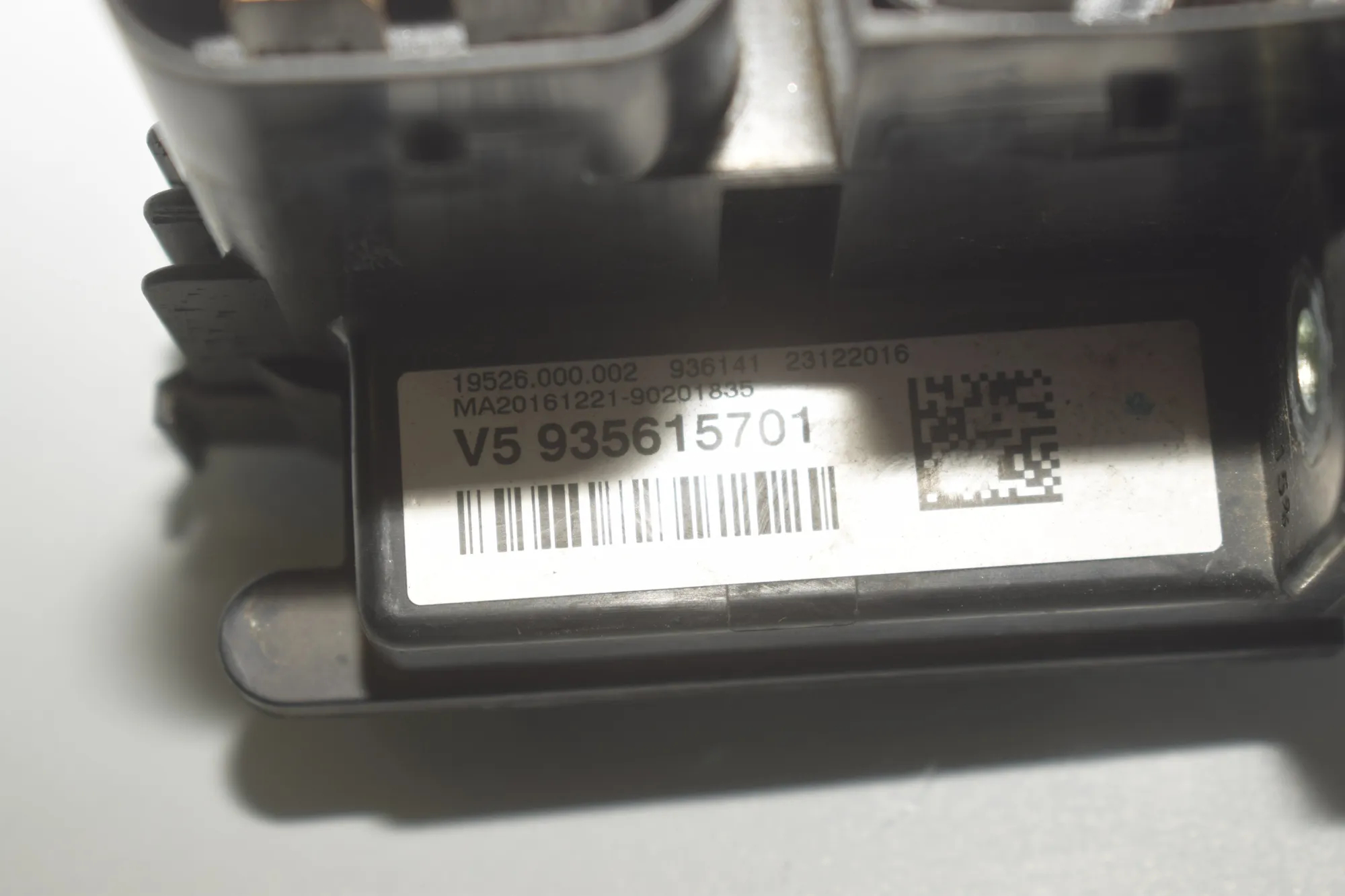 Power Distribution Unit – OEM 9356157 · BMW 3 (F30, F80) 320 i 2017 – 5