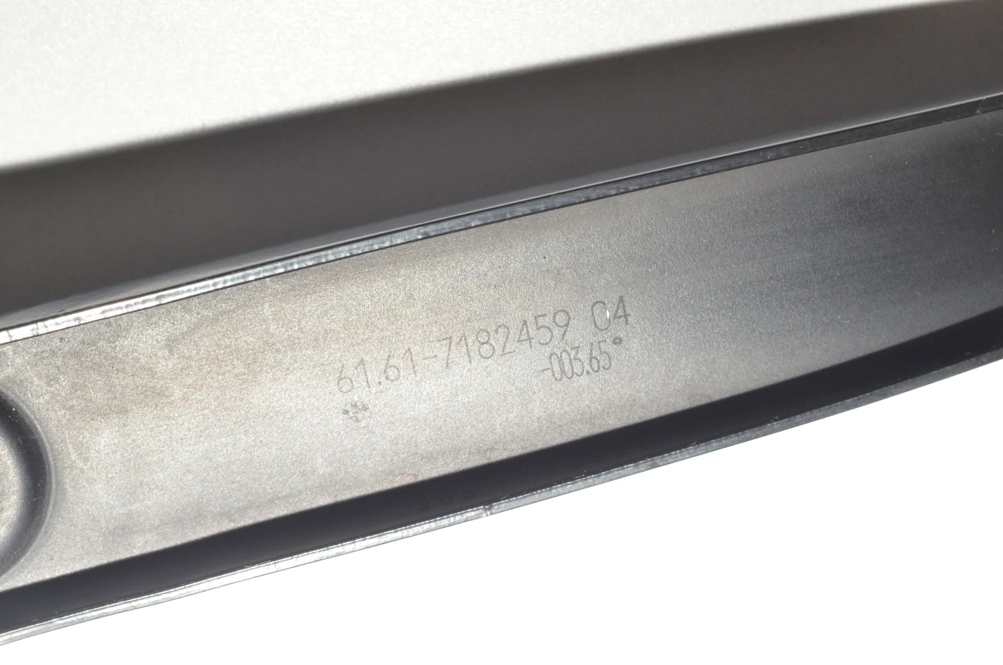 Front Wiper Arms – OEM 7203156 · BMW 5 Touring (F11) 535 d 2012 – 6