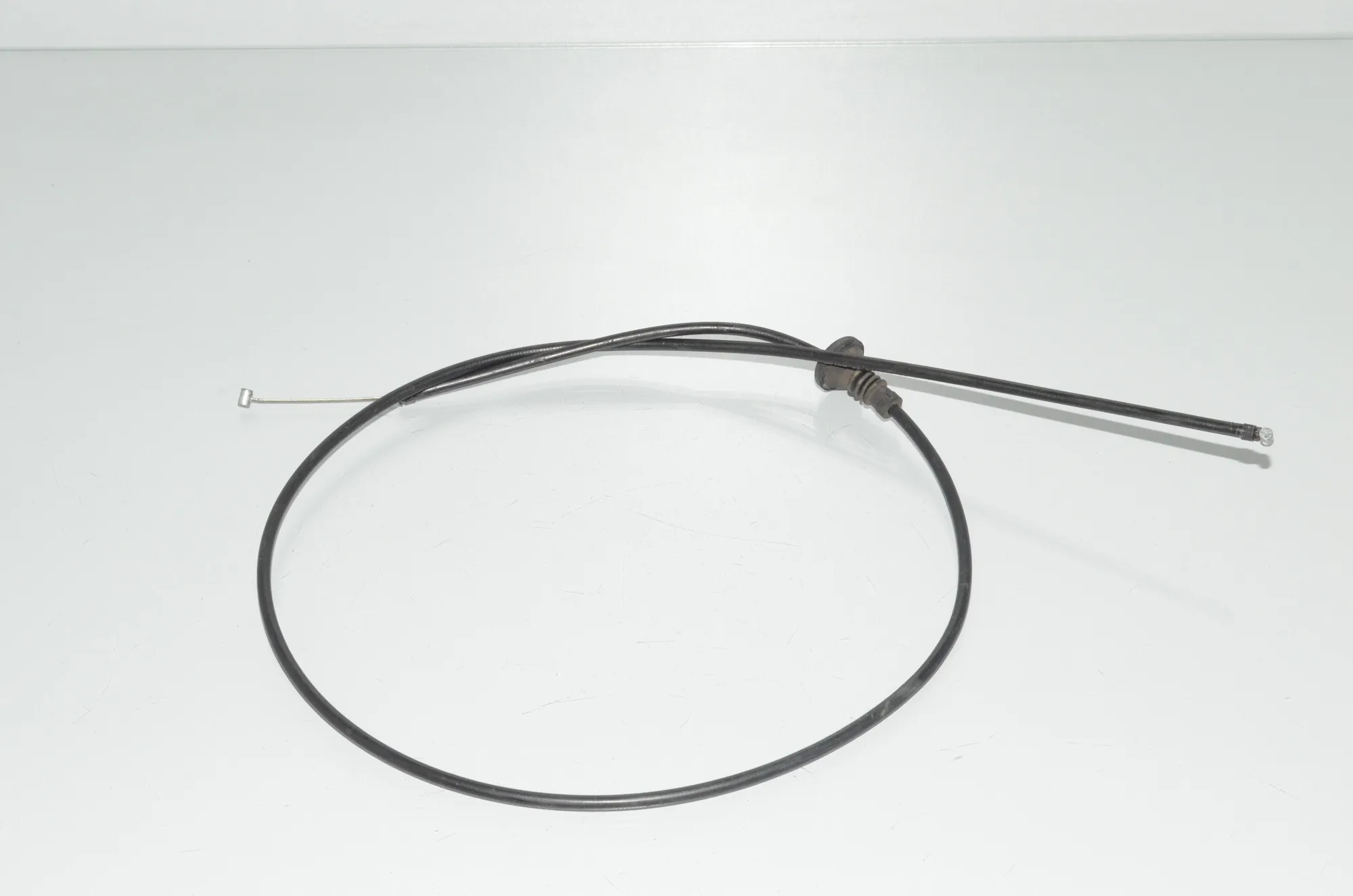 Bonnet Lock Cable – OEM 7255801 · BMW 5 Touring (F11) 535 d 2012 – 3