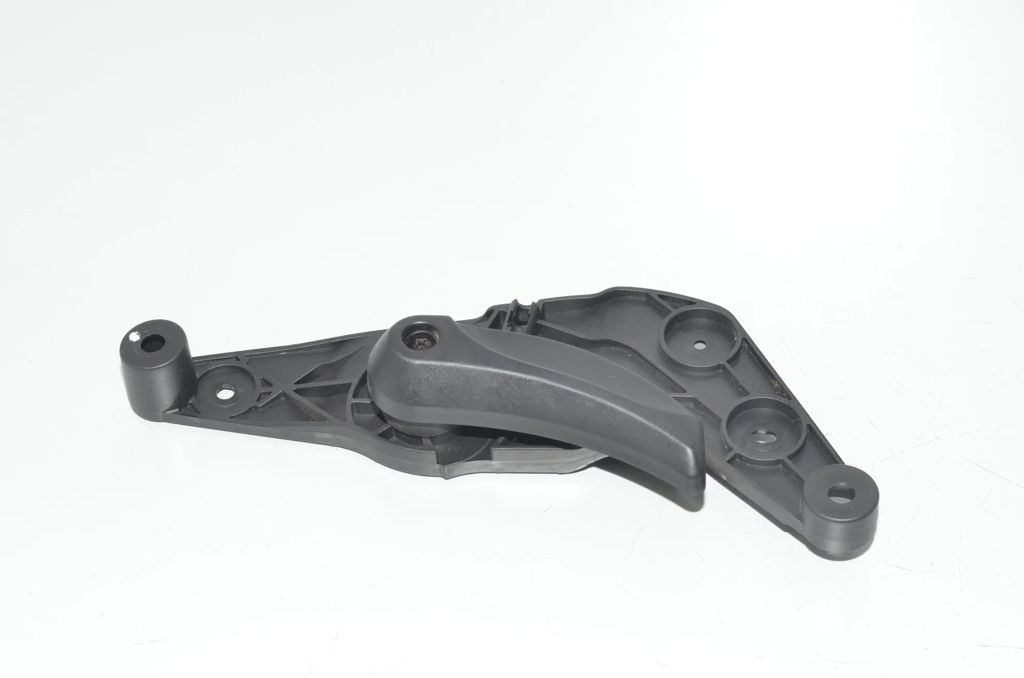 Bonnet Release Handle – OEM 9114002 · BMW 5 Touring (F11) 535 d 2012 – 2