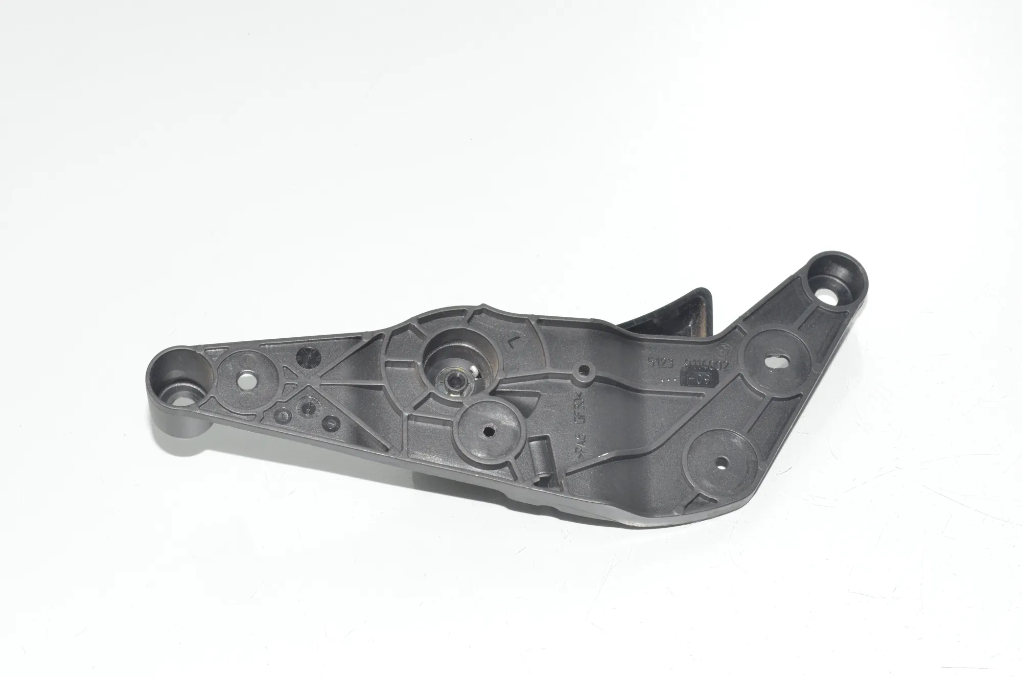 Bonnet Release Handle – OEM 9114002 · BMW 5 Touring (F11) 535 d 2012 – 3