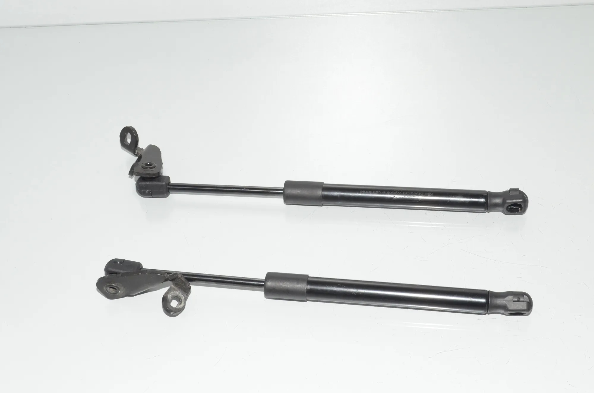 Front Right Bonnet Strut – OEM 12-2270400N · BMW 5 Touring (F11) 535 d 2012 – 3