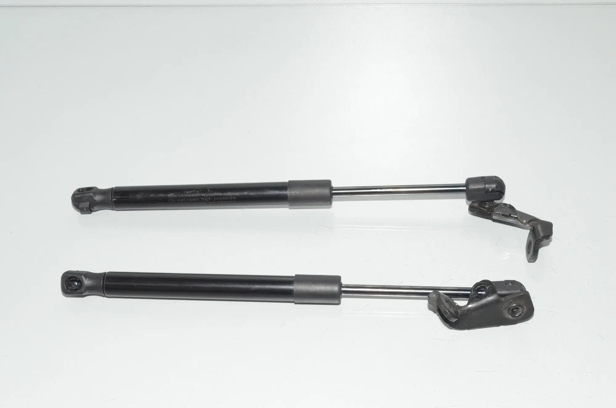 Front Right Bonnet Strut – OEM 12-2270400N · BMW 5 Touring (F11) 535 d 2012