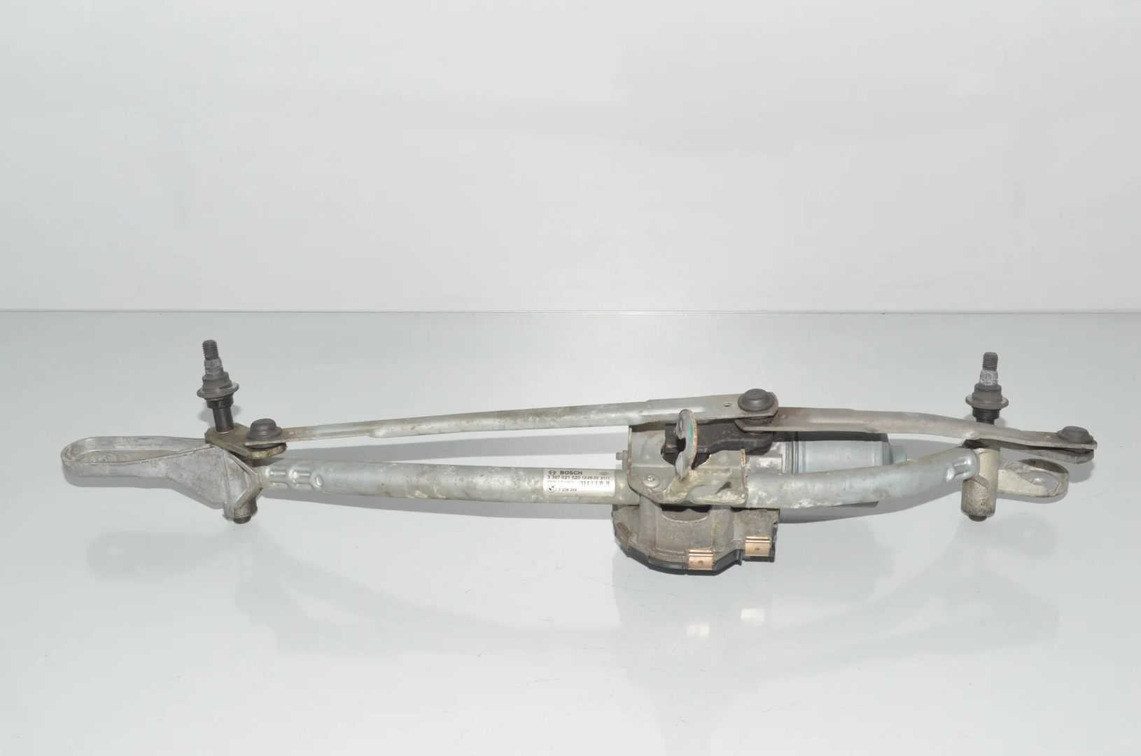 Front Windshield Wiper Mechanism – OEM 1397220943 · BMW 5 Touring (F11) 535 d 2012 – 2