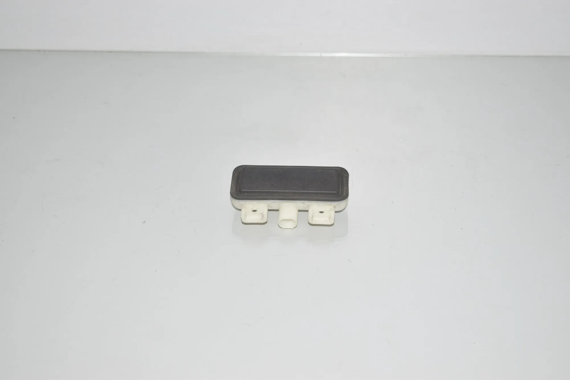 Tailgate Open Switch – OEM 7315602 · BMW i3 (I01) BMW i3 (I01) s Electric 2020