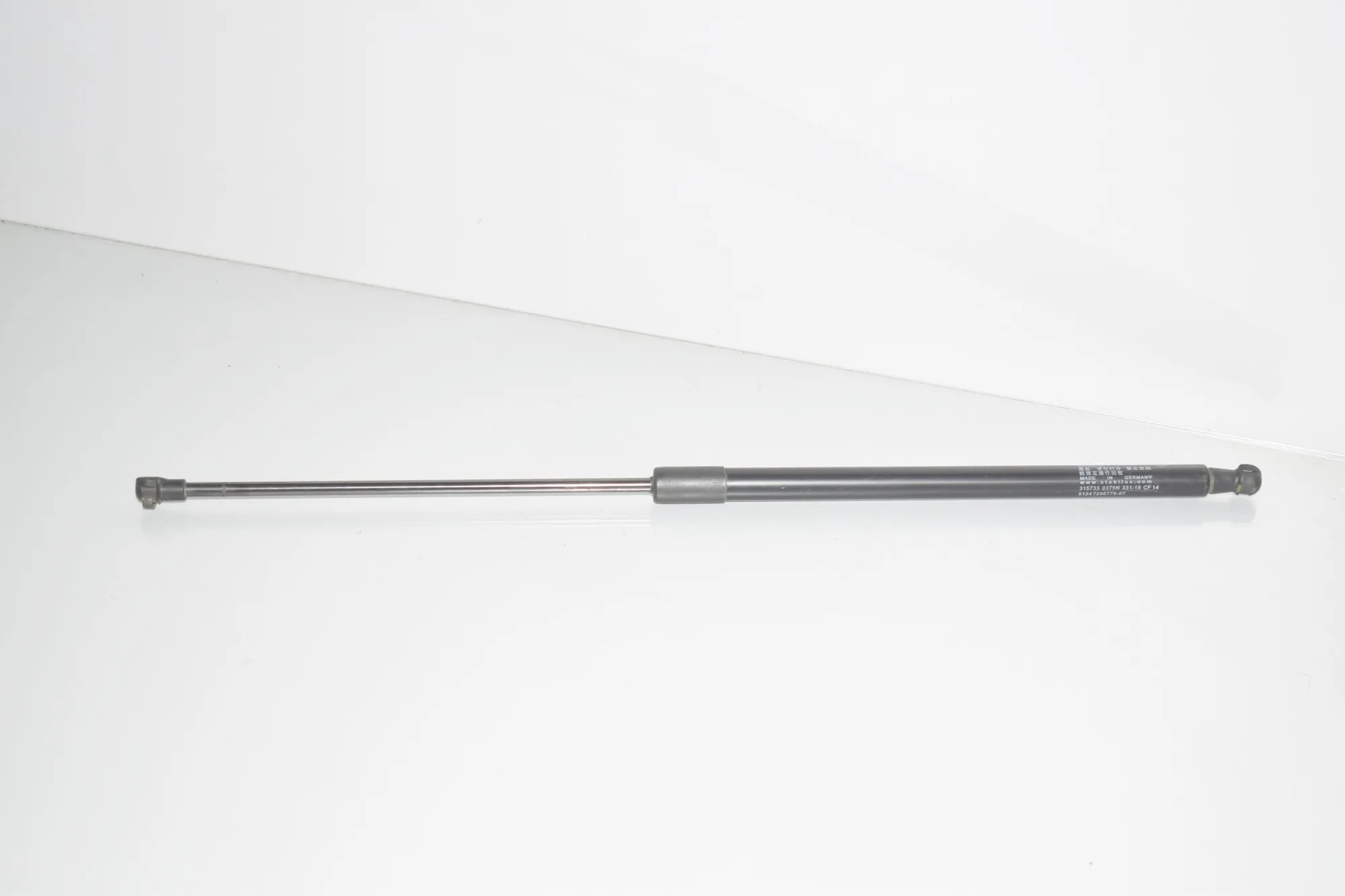 Left Side Tailgate Gas Strut – OEM 7296775 · BMW i3 (I01) BMW i3 (I01) s Electric 2020 – 3