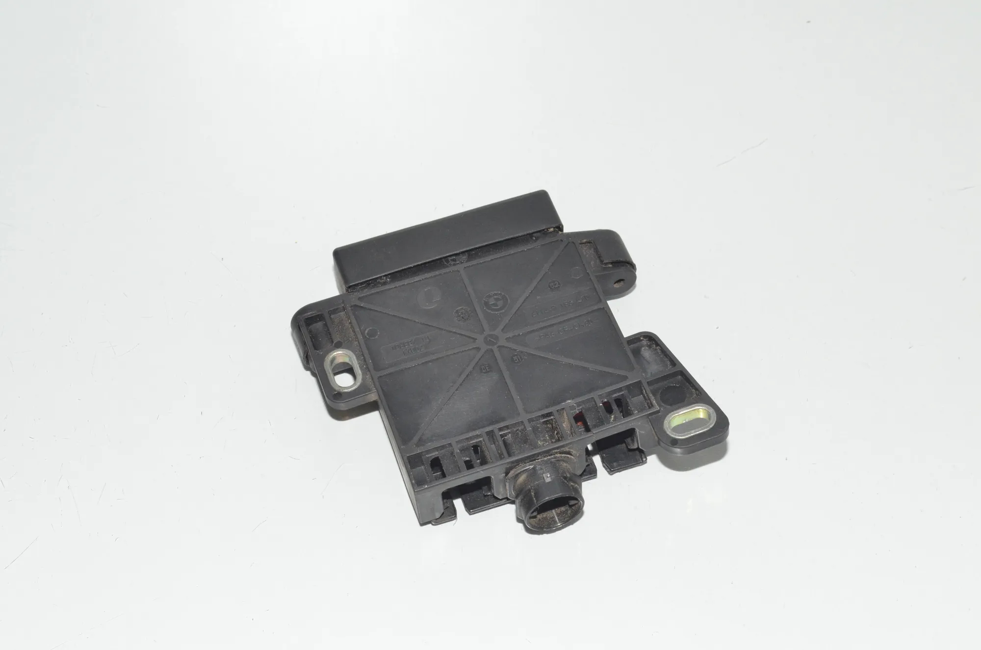 Power Distribution Unit – OEM 9153418 · BMW 5 Touring (F11) 535 d 2012 – 4