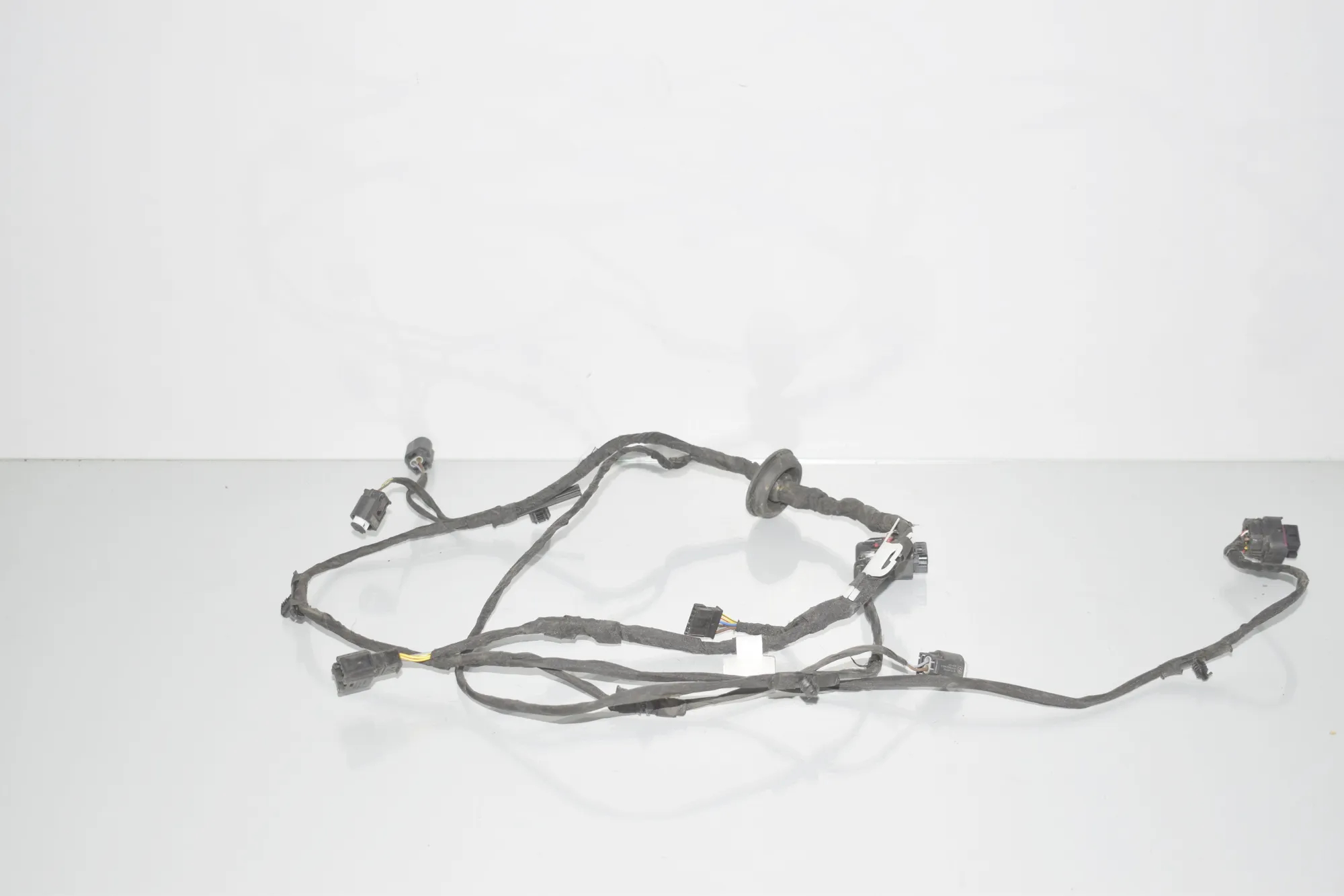 Rear Parking Sensor Wiring Loom – OEM 5A375C8 · BMW iX (I20) BMW iX (I20) M60 2023