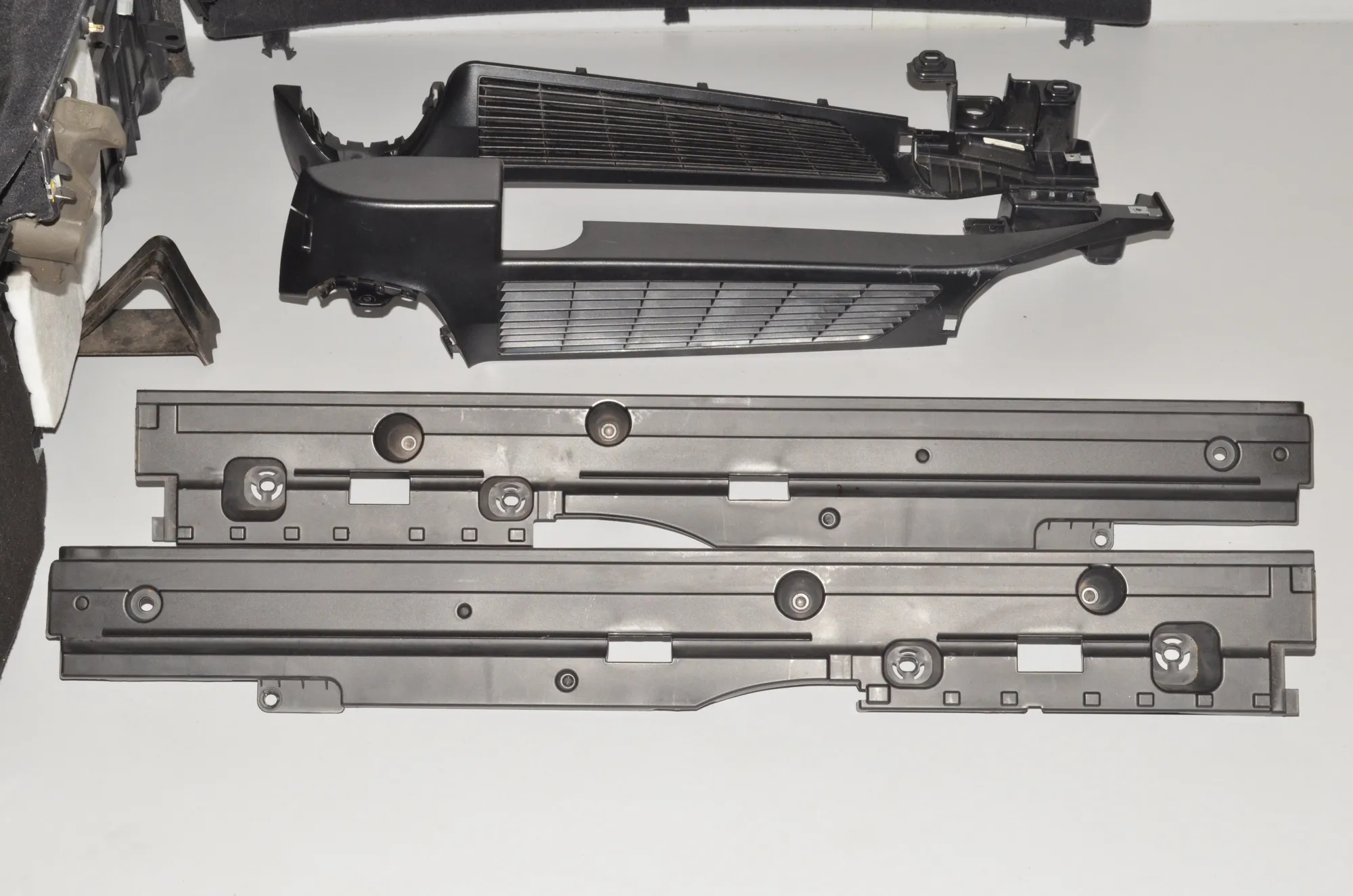 Trunk Trim Kit – OEM 9168501 · BMW 5 Touring (F11) 535 d 2012 – 4
