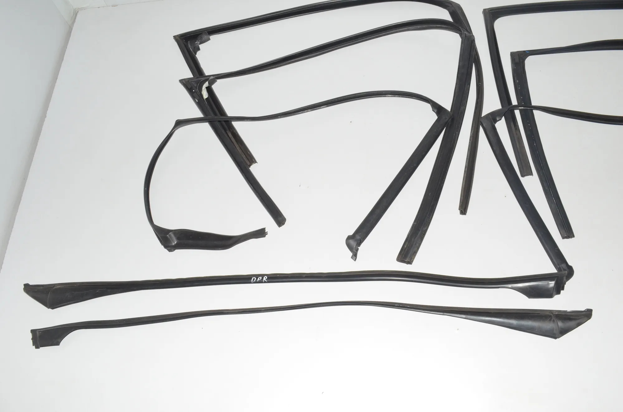 Door Seal Rubber Kit – OEM 7199784 · BMW 5 Touring (F11) 535 d 2012 – 7