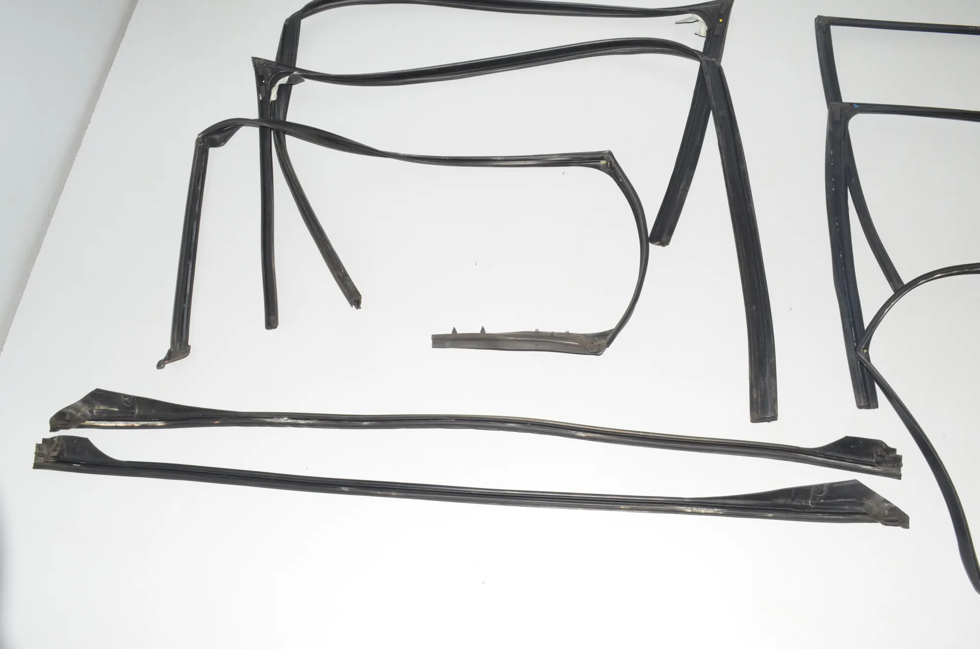 Door Seal Rubber Kit – OEM 7199784 · BMW 5 Touring (F11) 535 d 2012 – 12