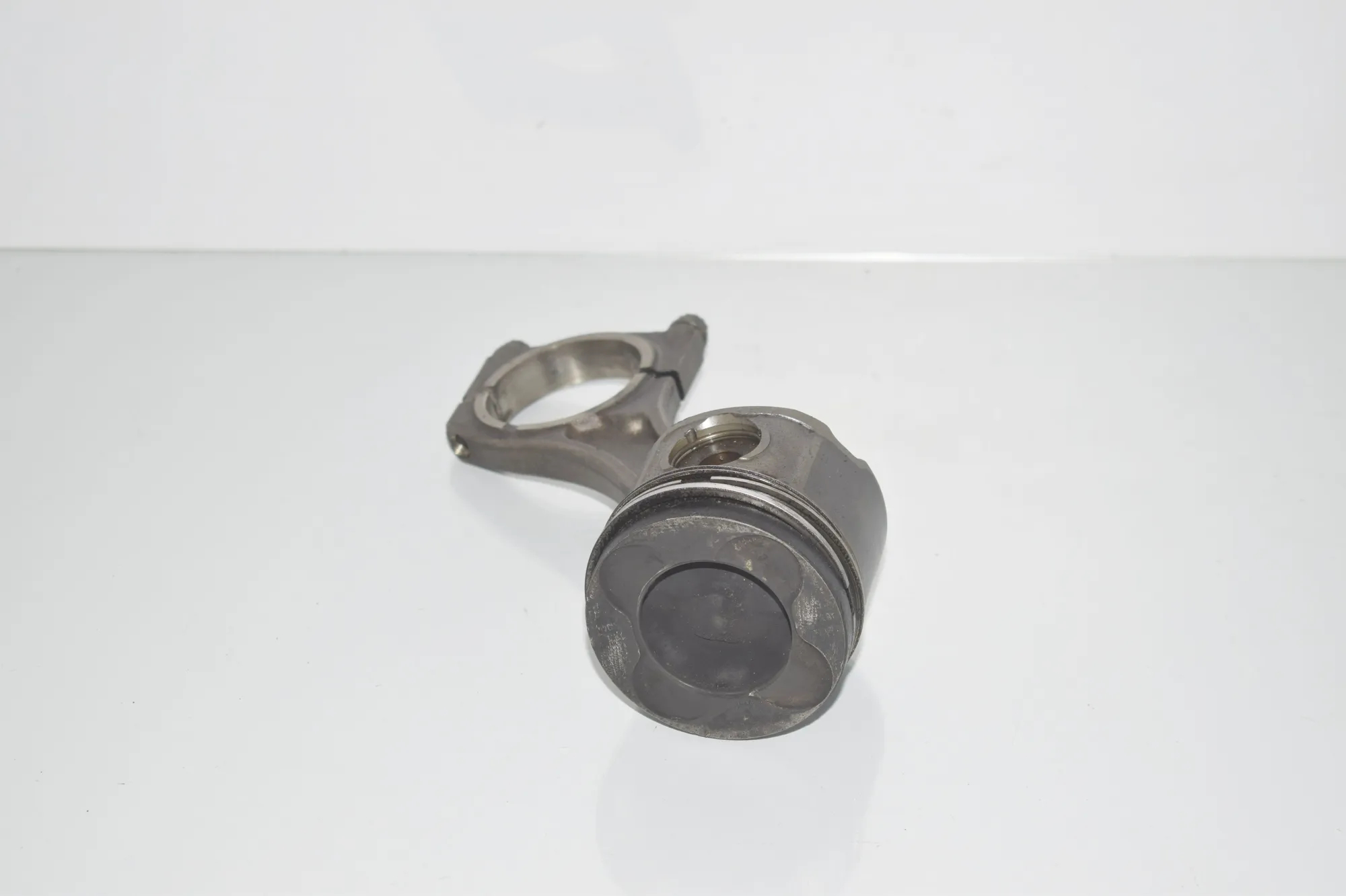 Piston · BMW 7 (E38) BMW 7 (E38) 740 d 2001 – 4