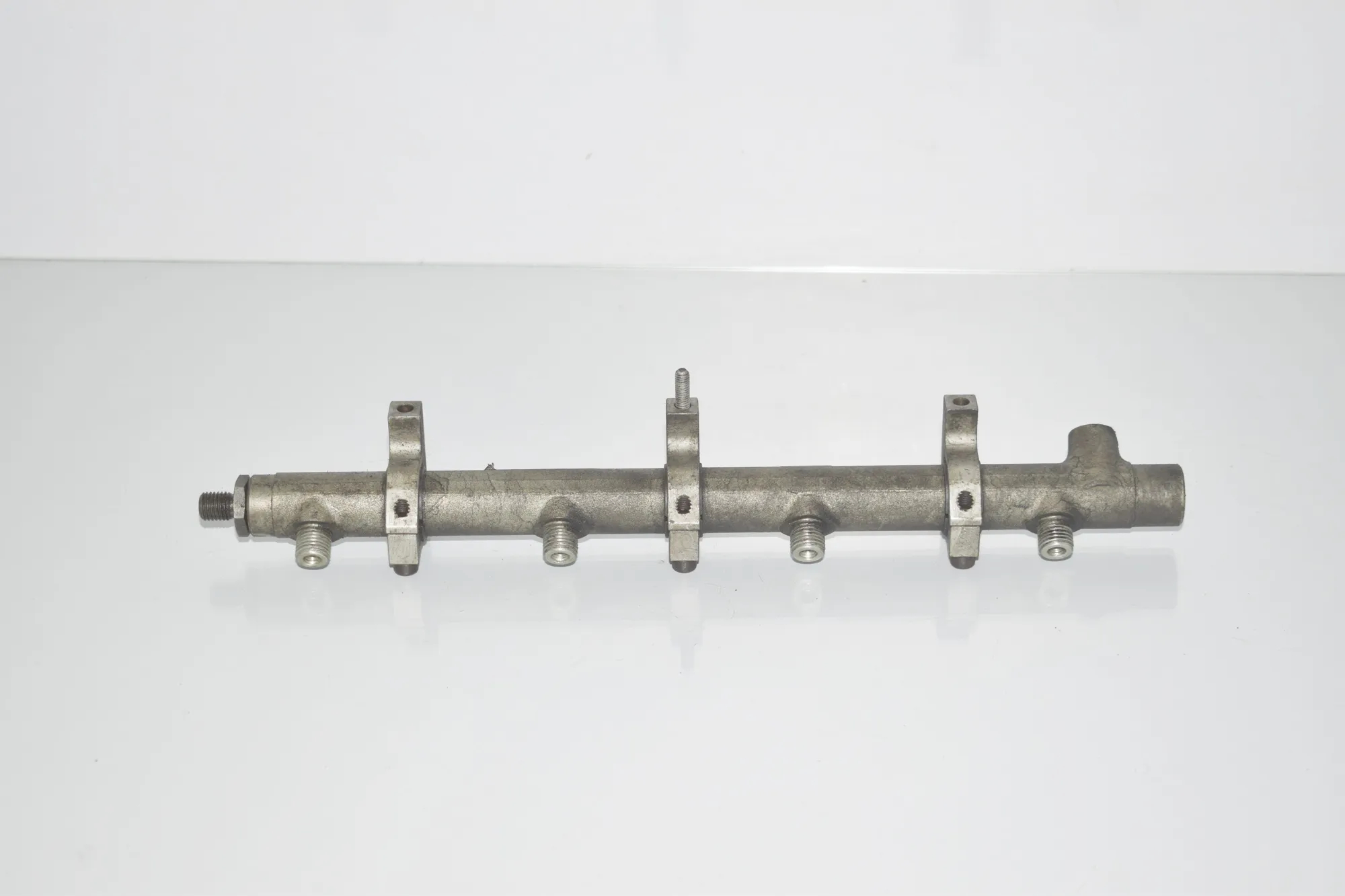 Fuel Rail – OEM F00R000224 · BMW 7 (E38) BMW 7 (E38) 740 d 1999 – 3