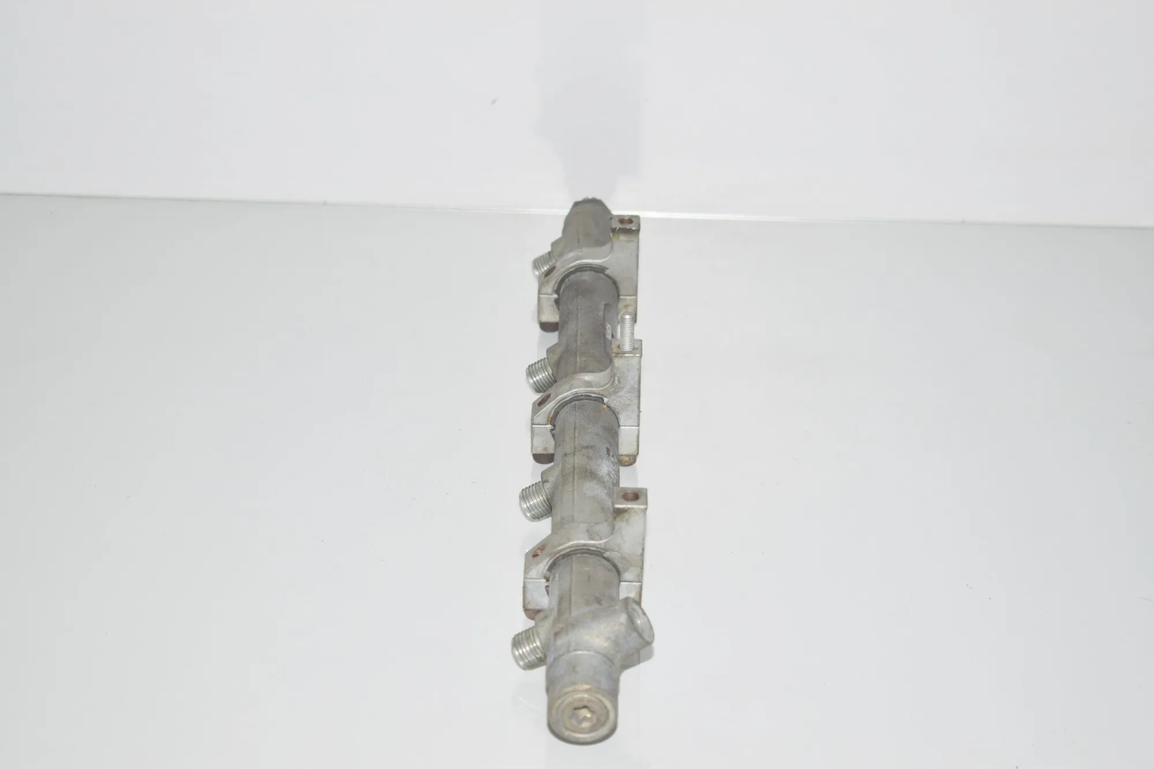 Fuel Rail – OEM F00R000224 · BMW 7 7 (E38) (1994 - 2001) 740 d (1999 - 2001, 3.9 L, 180 kW) 2001 – 2