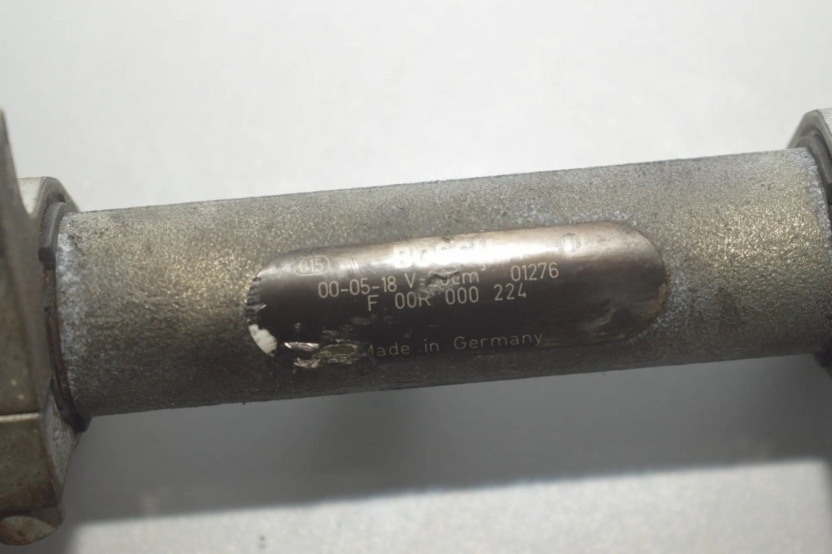 Fuel Rail – OEM F00R000224 · BMW 7 7 (E38) (1994 - 2001) 740 d (1999 - 2001, 3.9 L, 180 kW) 2001 – 5