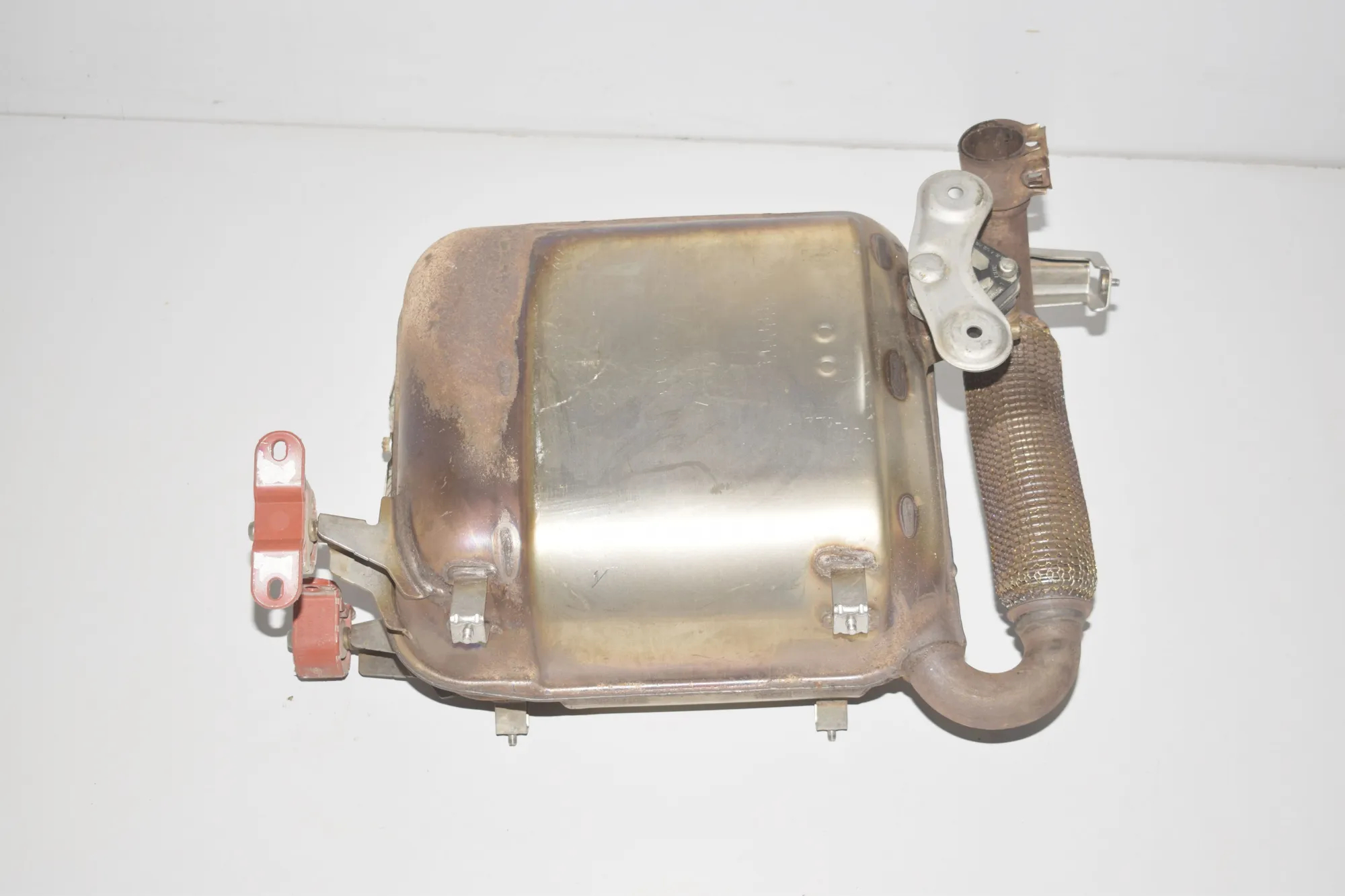 Muffler Exhaust Tank – OEM 8614958 · BMW i3 (I01) Hybrid 2016 – 4