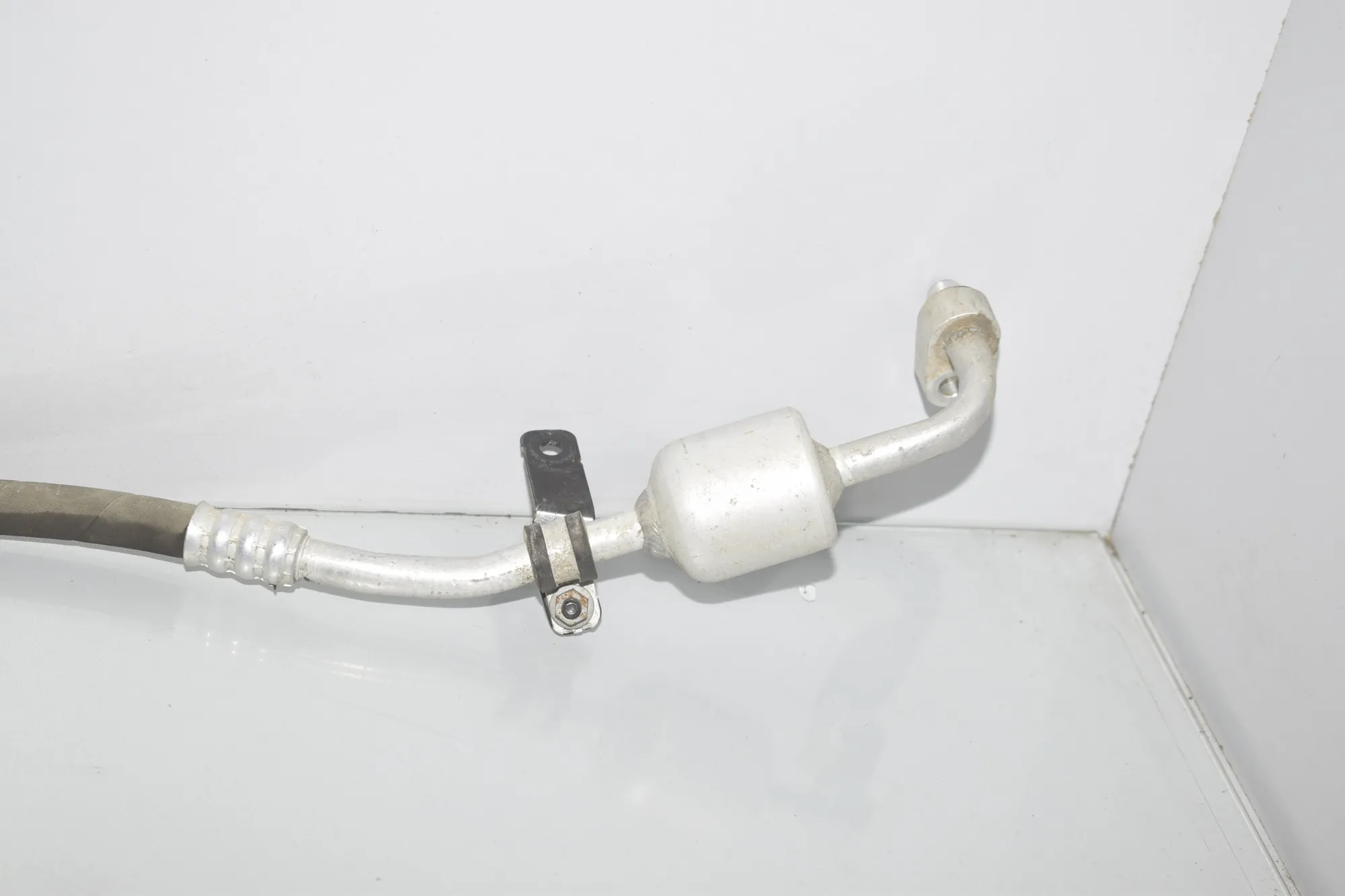 A/C Air Con Hose Pipe – OEM 9291273 · BMW i3 (I01) Hybrid 2016 – 3