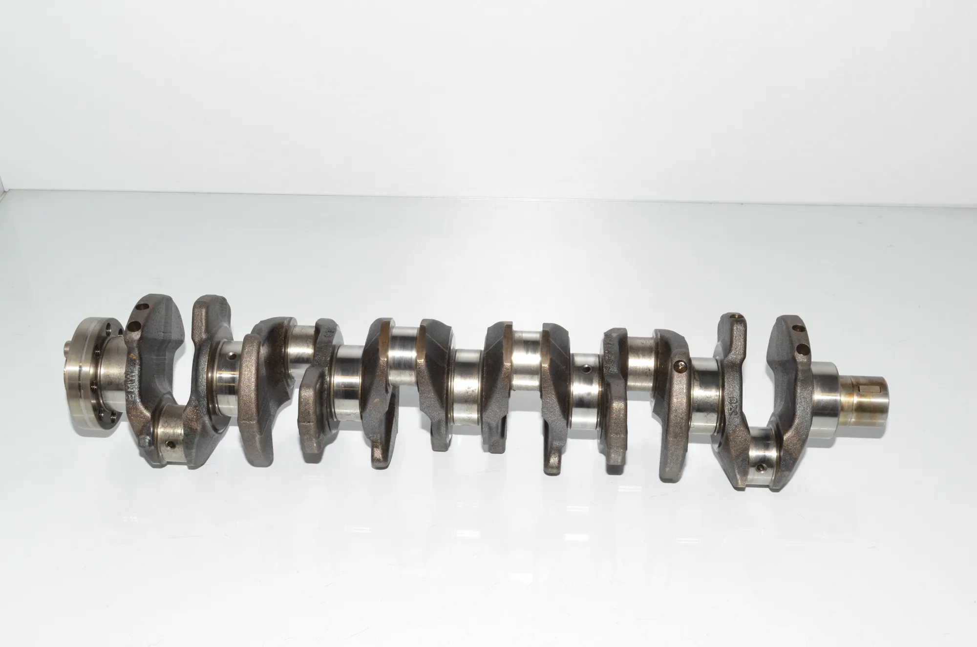 Crankshaft – OEM 7792608 · BMW 5 (E60) BMW 5 (E60) 530 d 2006