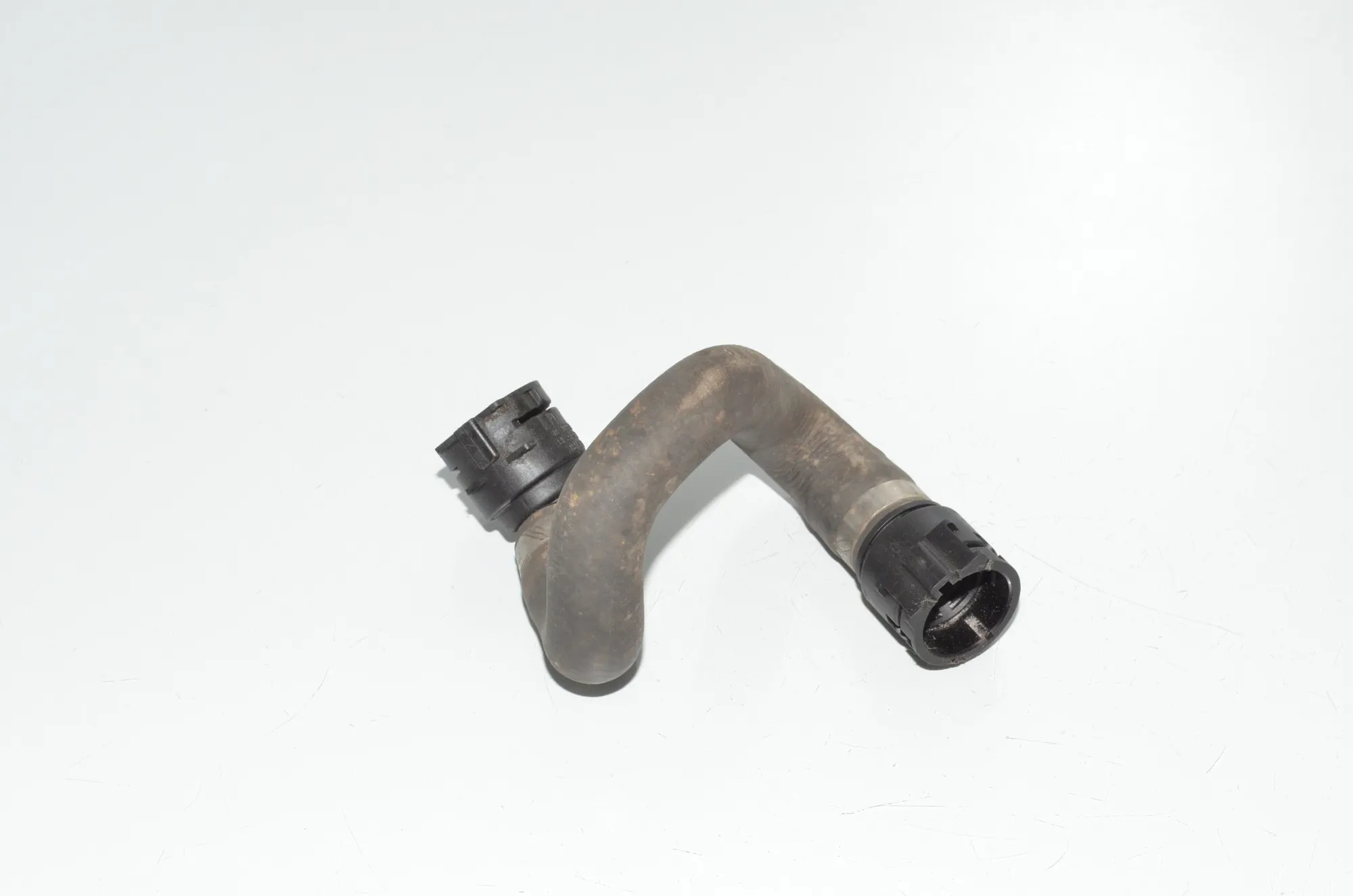 Coolant Hose Pipe – OEM 8377701 · BMW 7 (E65, E66, E67) BMW 7 (E65, E66, E67) 735 i 2006