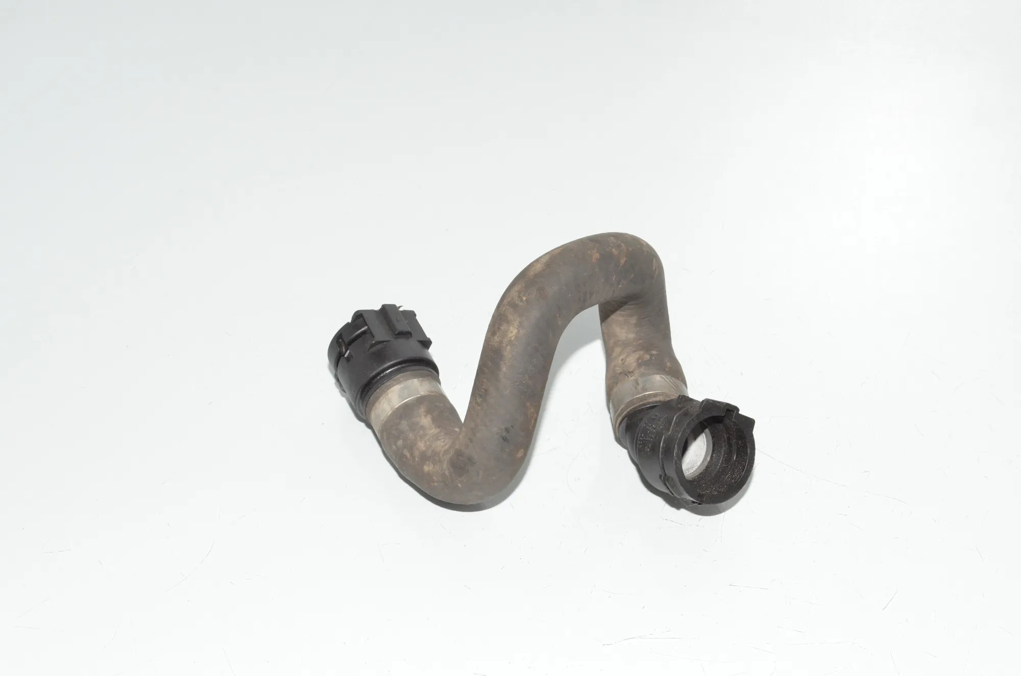 Coolant Hose Pipe – OEM 8377701 · BMW 7 (E65, E66, E67) BMW 7 (E65, E66, E67) 735 i 2006 – 3