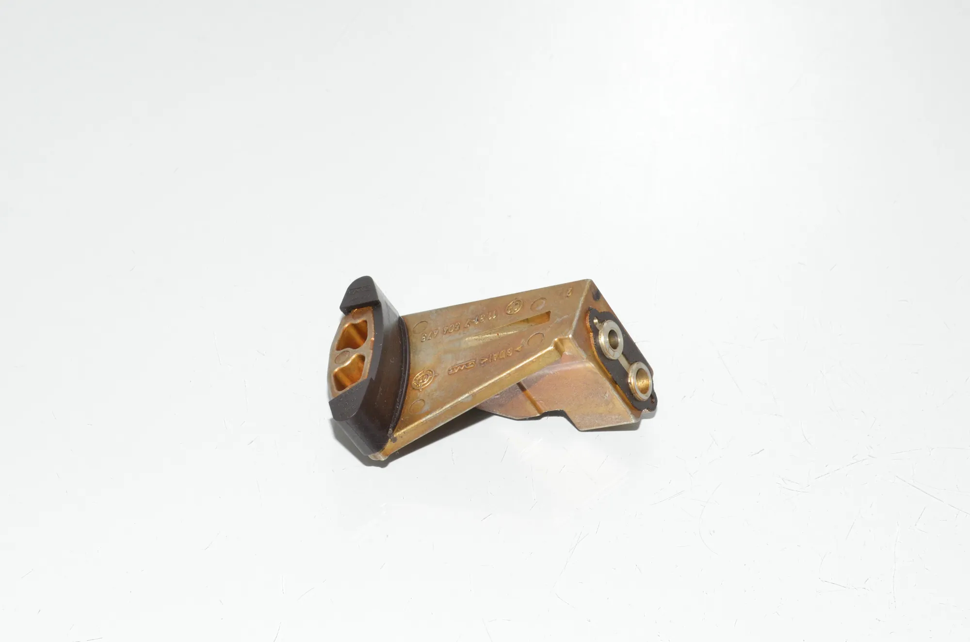 Other Engine Compartment Parts – OEM 7504473 · BMW 7 (E65, E66, E67) BMW 7 (E65, E66, E67) 735 i 2006 – 2