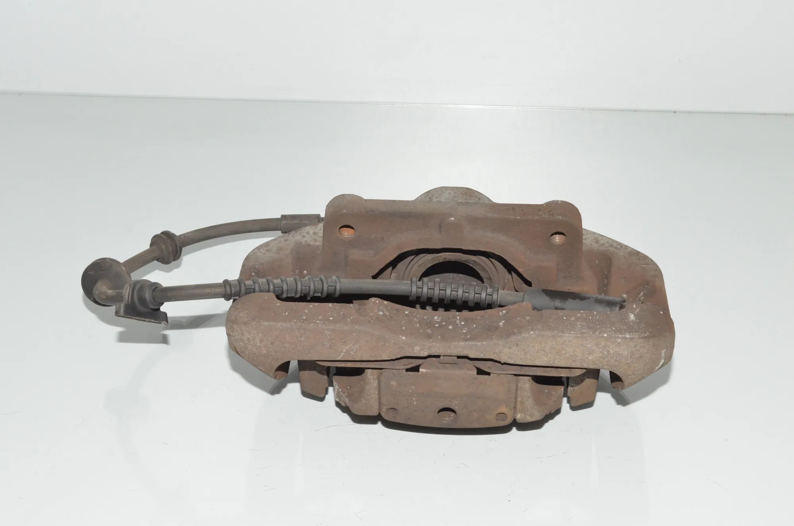 Front Right Brake Caliper – OEM 6792690 · BMW 5 Touring (F11) 525 d 2011 – 3