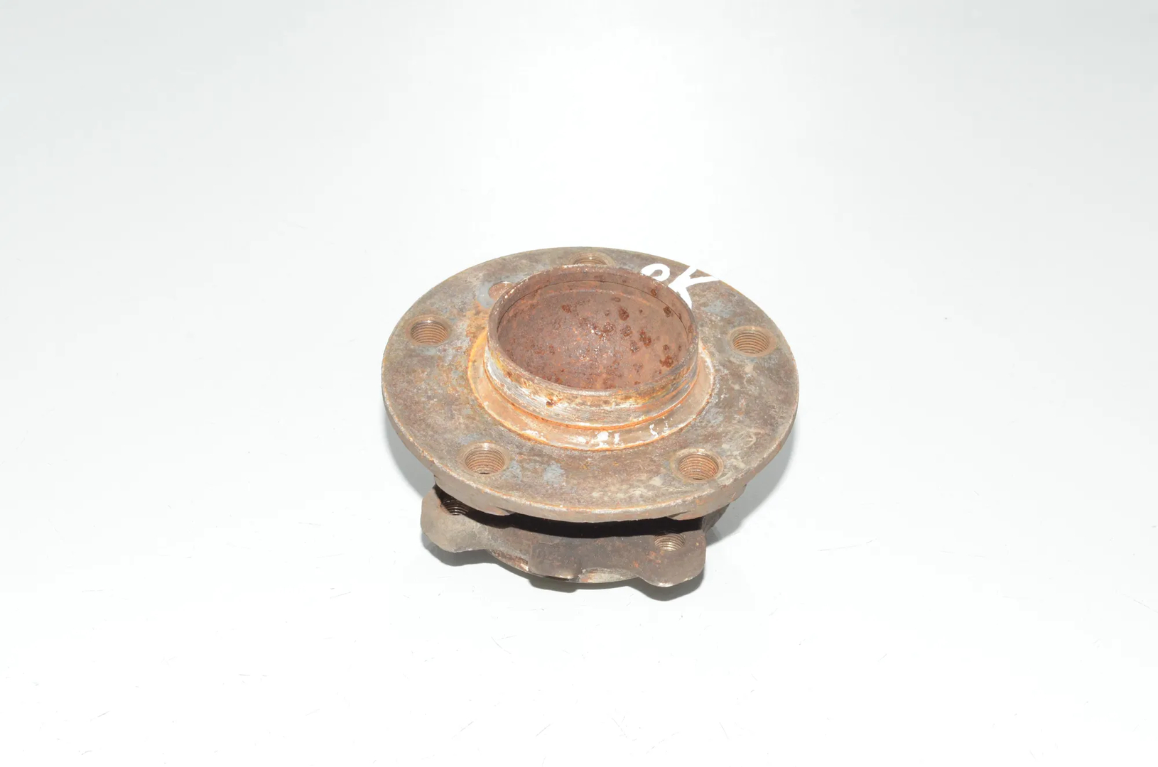 Front Left Wheel Bearing – OEM 6868479 · BMW 5 Touring (F11) 525 d 2011