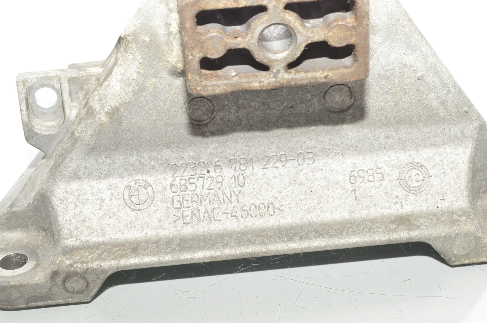 Gearbox Mount Bracket – OEM 6781229 · BMW 5 Touring (F11) 535 d 2012 – 5