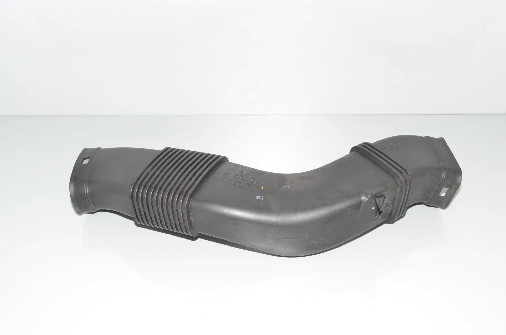 Air Intake Tube – OEM 8513454 · BMW 5 Touring (F11) 535 d 2012