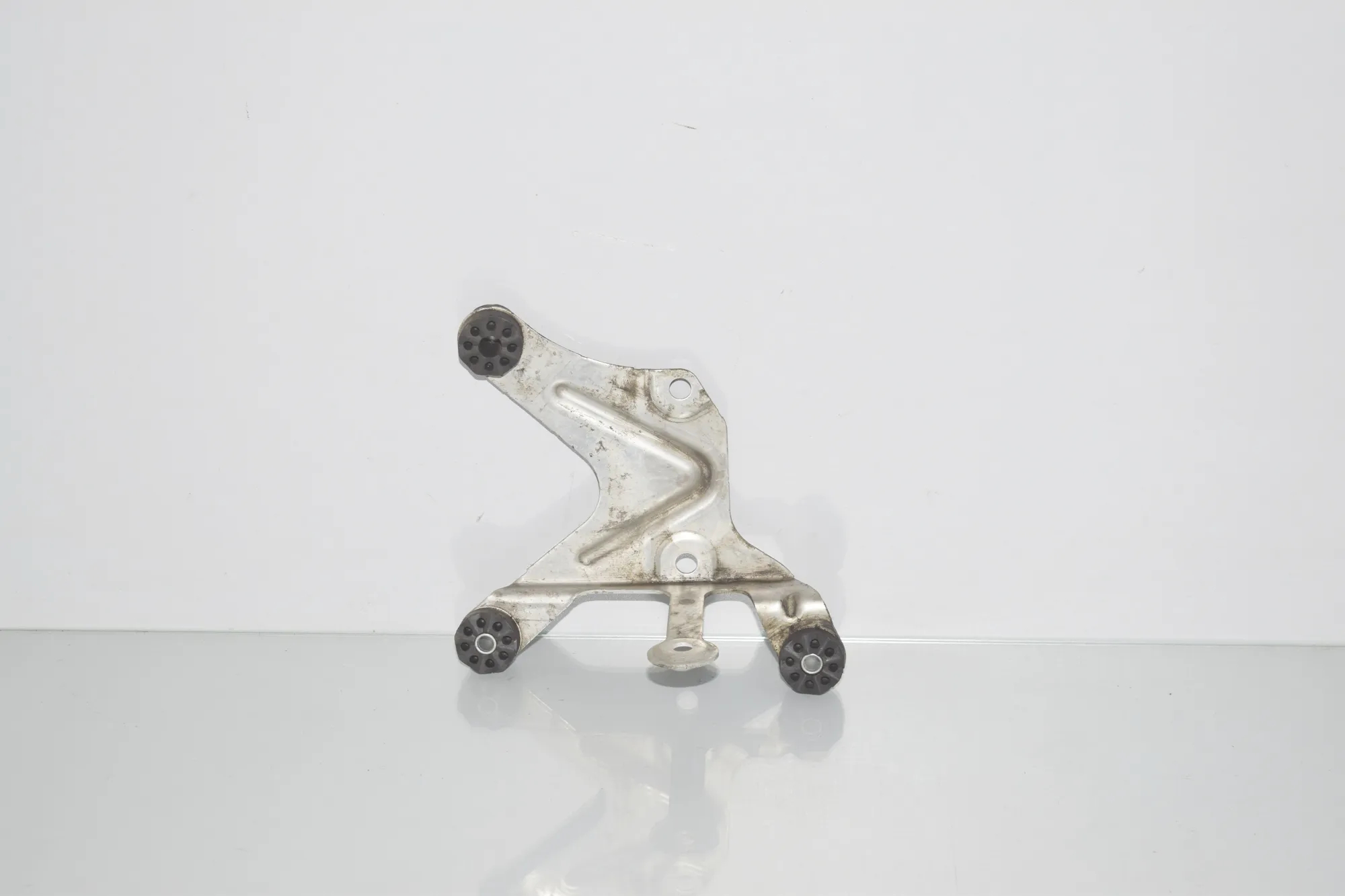 ABS Pump Holder – OEM 6775355 · BMW 5 (F10) 530 d 2010