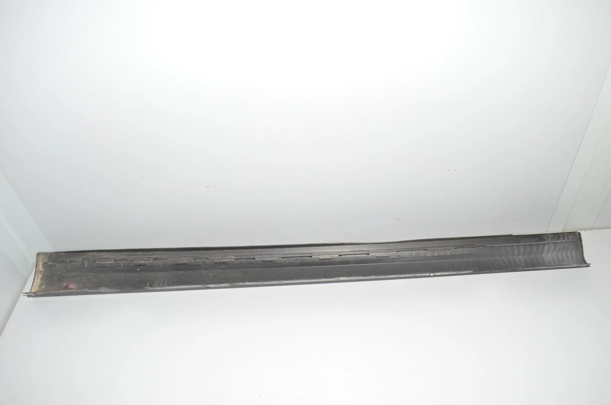 Left Side Plastic Sideskirt Cover – OEM 7906507 · BMW 3 (E90) 325 d 2010 – 4