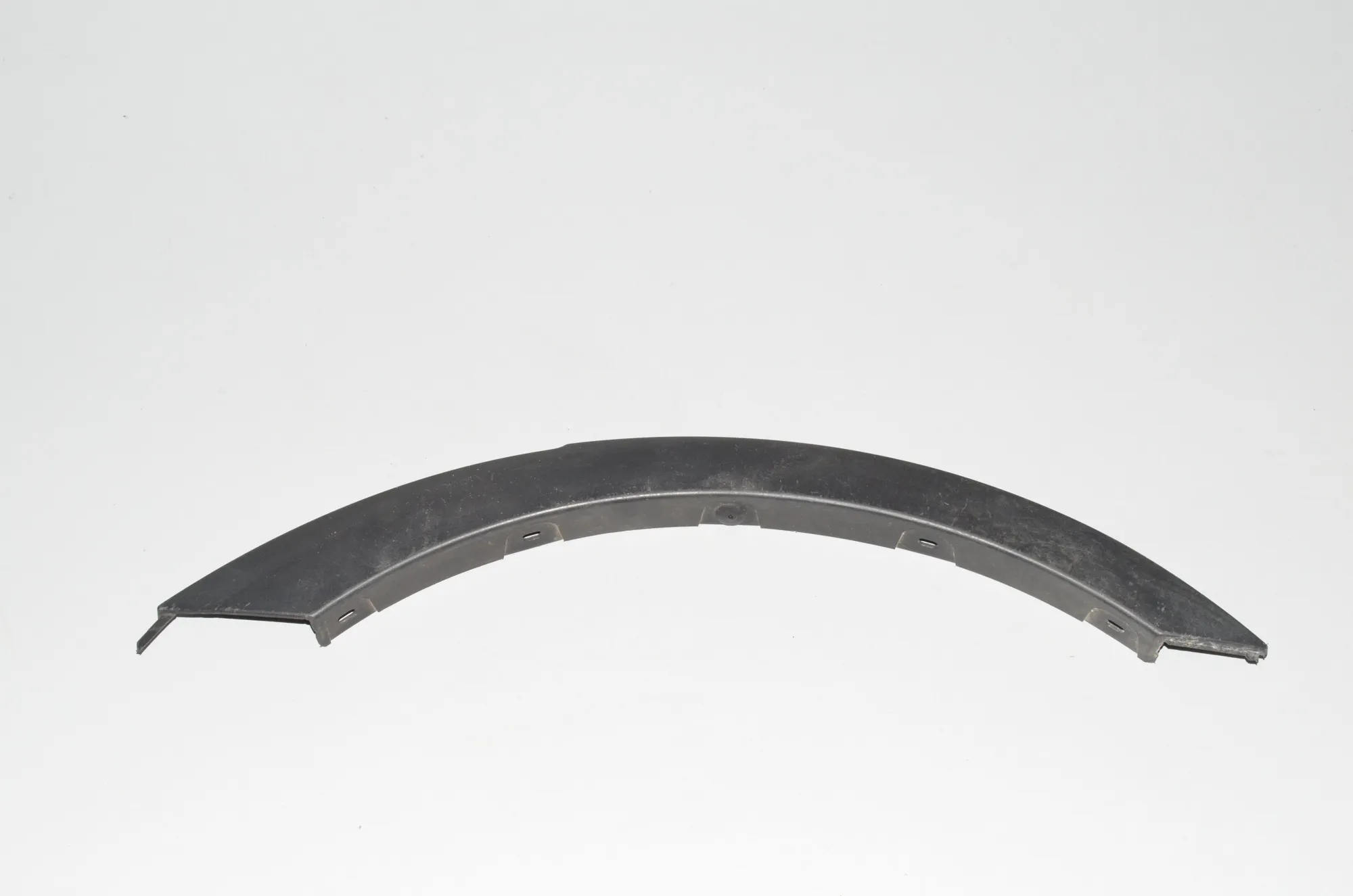 Rear Left Fender Arch Trim – OEM 51713330867 · BMW X3 (E83) BMW X3 (E83) 2.0 d 2004 – 2