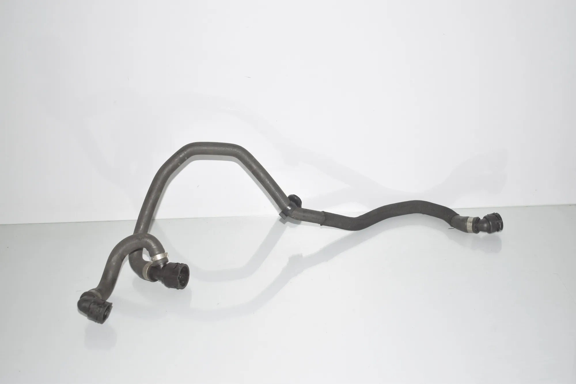 Coolant Hose Pipe – OEM 8512418 · BMW 5 Touring (F11) 535 d 2012 – 4