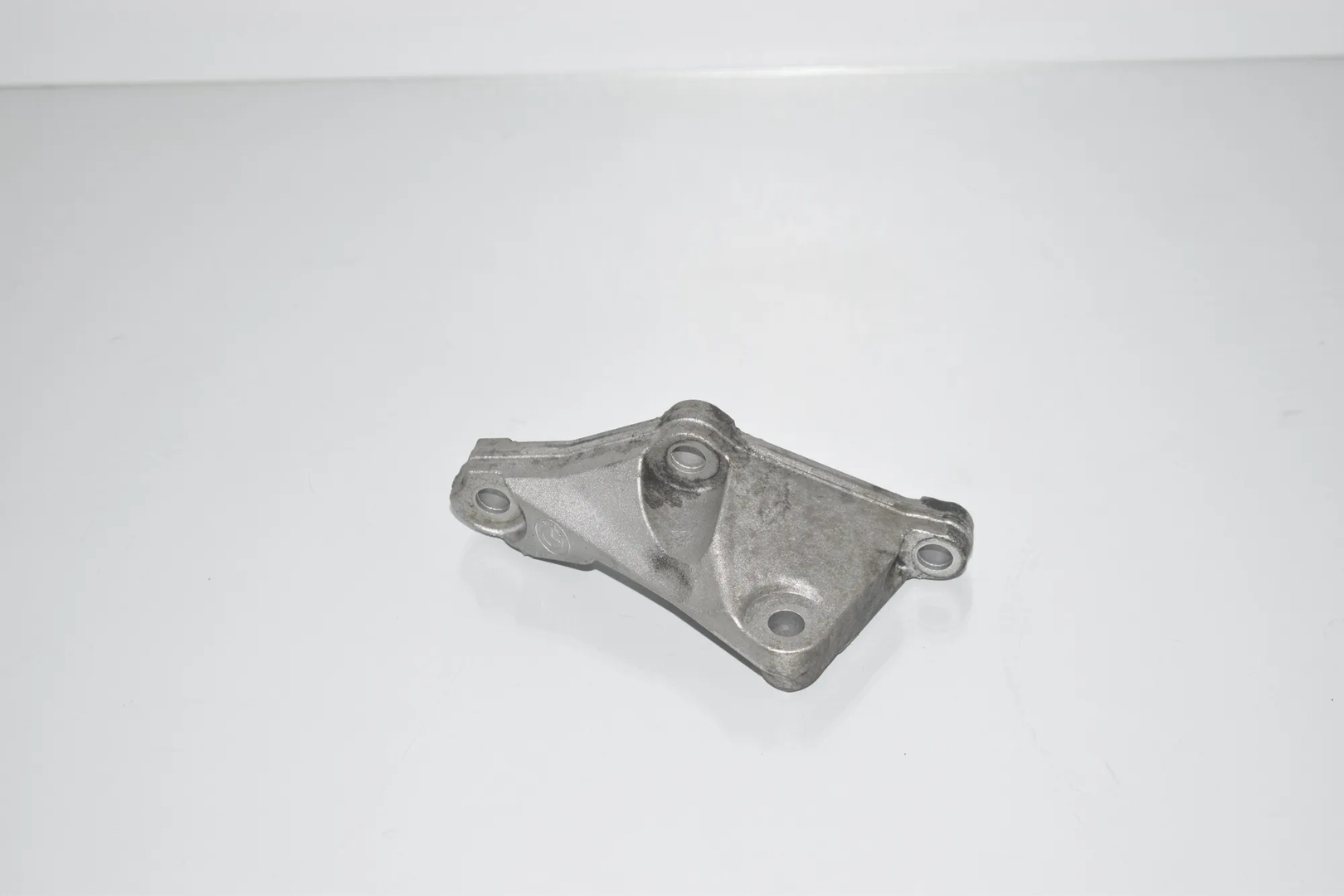 Fuel Pump Bracket – OEM 7810698 · BMW 5 Touring (F11) 535 d 2012 – 3