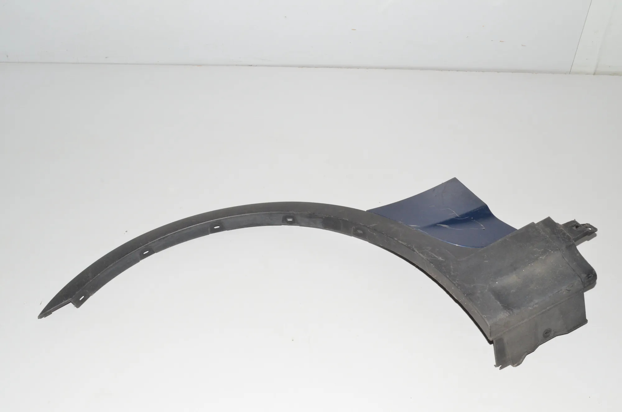 Front Left Fender Arch Trim – OEM 3401807 · BMW X3 (E83) 3.0 i xDrive 2004