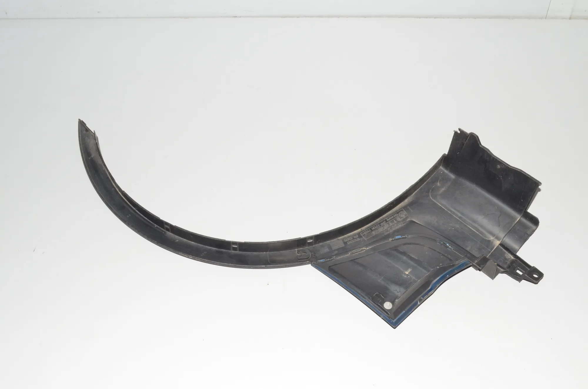 Front Left Fender Arch Trim – OEM 3401807 · BMW X3 (E83) 3.0 i xDrive 2004 – 2