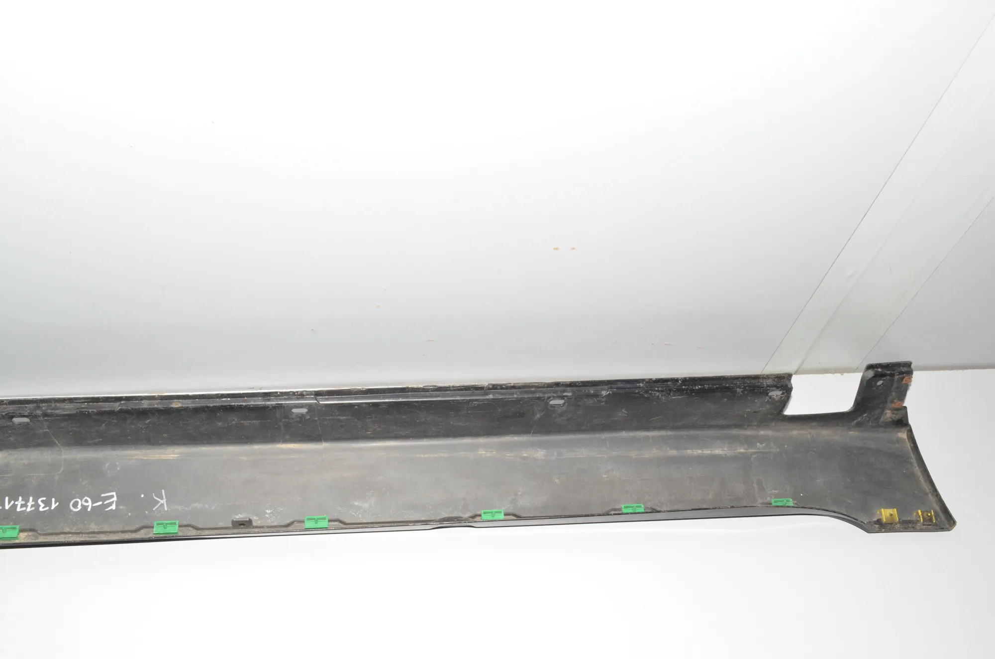 Left Side Plastic Sideskirt Cover – OEM 7033759 · BMW 5 (E60) 545 i 2003 – 3