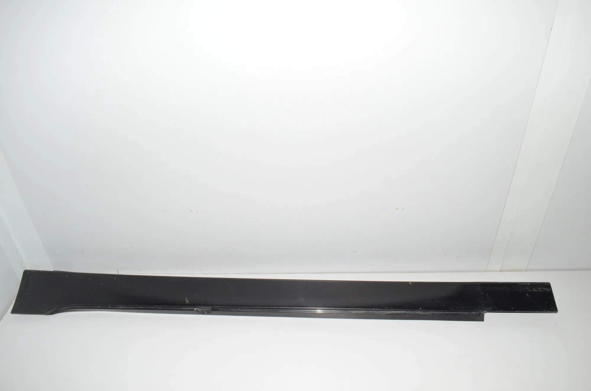 Left Side Plastic Sideskirt Cover – OEM 7033759 · BMW 5 (E60) 545 i 2003 – 2