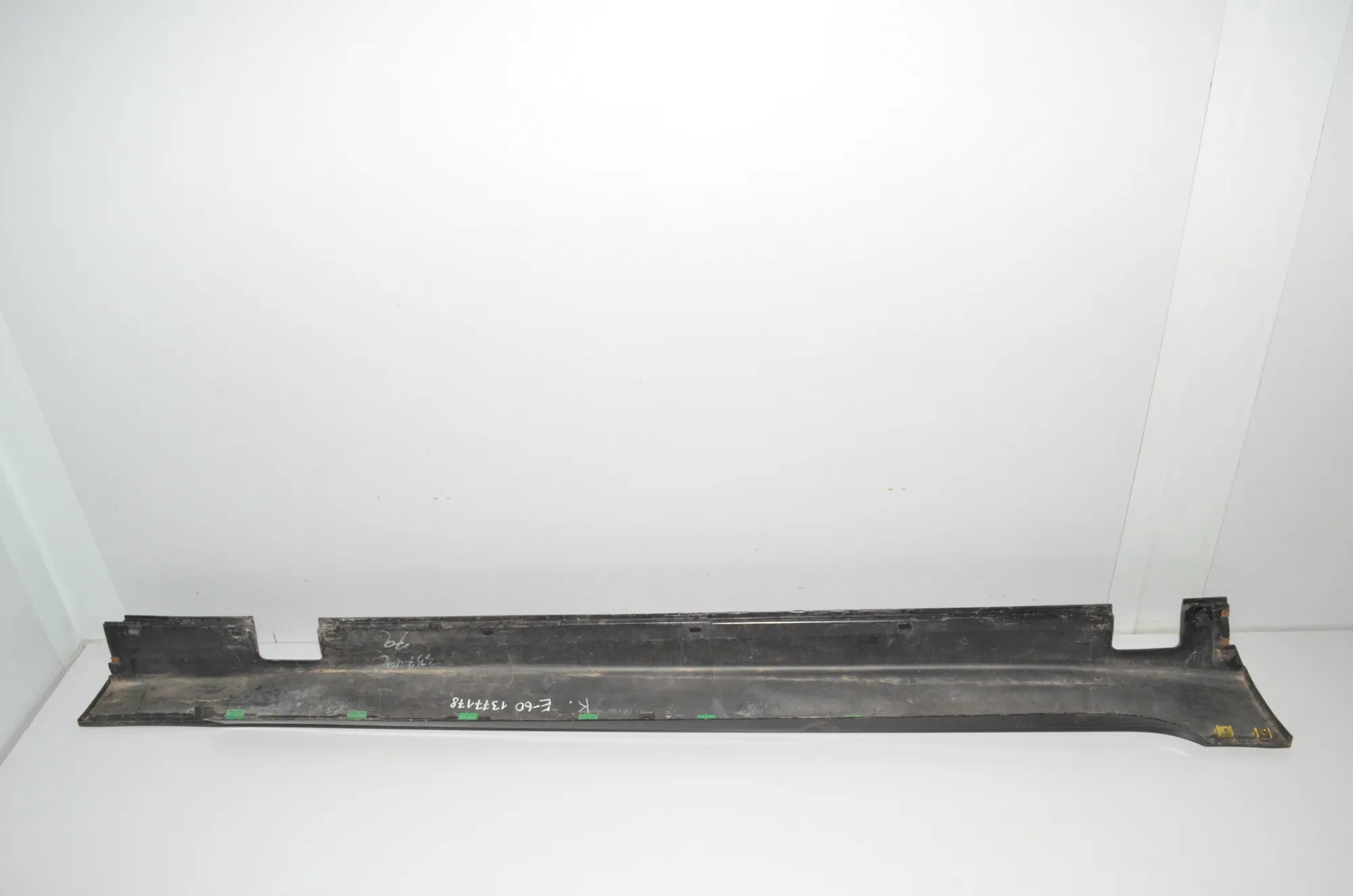 Left Side Plastic Sideskirt Cover – OEM 7033759 · BMW 5 (E60) 545 i 2003 – 4