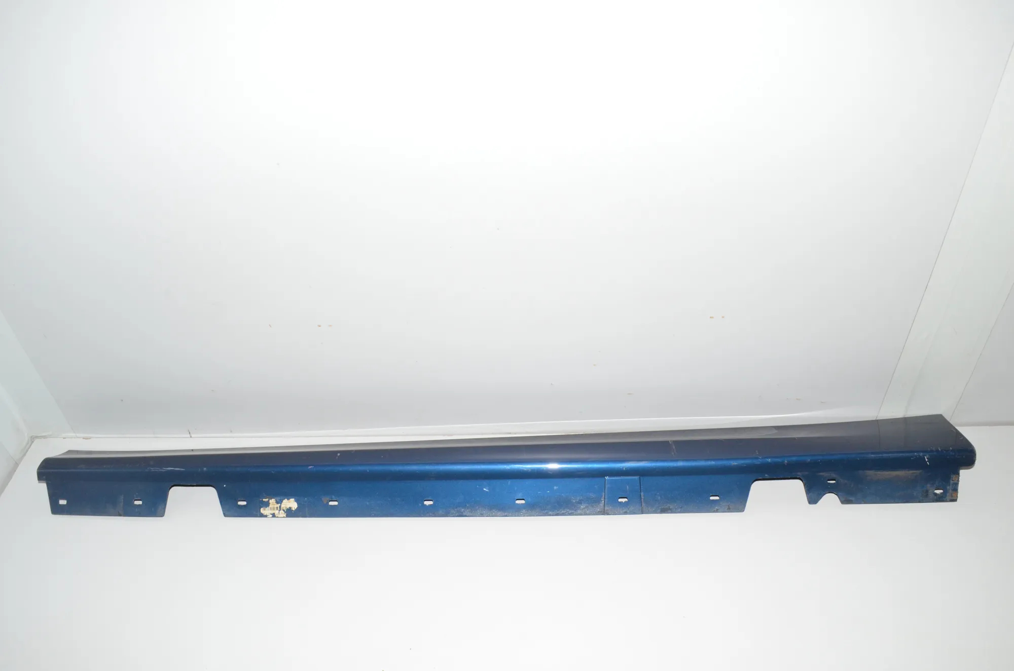 Left Side Plastic Sideskirt Cover – OEM 7062297 · BMW 3 (E90) BMW 3 (E90) 318 d 2008 – 2