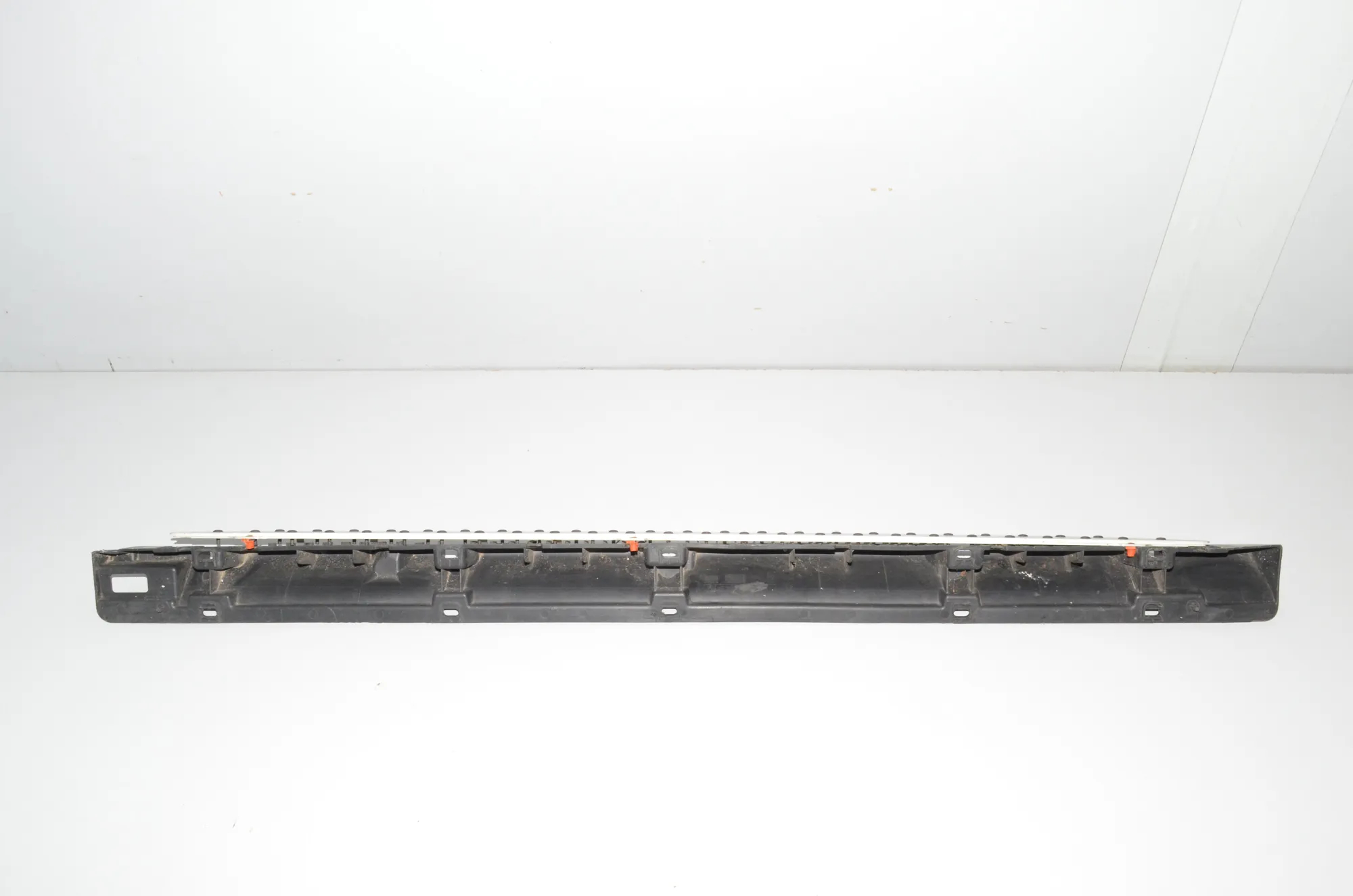 Right Side Plastic Sideskirt Cover – OEM 3403010 · BMW X3 (E83) 2.0 d 2005 – 2