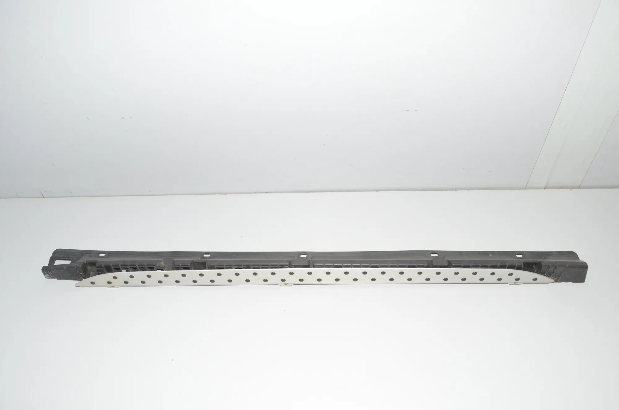 Right Side Plastic Sideskirt Cover – OEM 3403010 · BMW X3 (E83) 2.0 d 2005 – 4