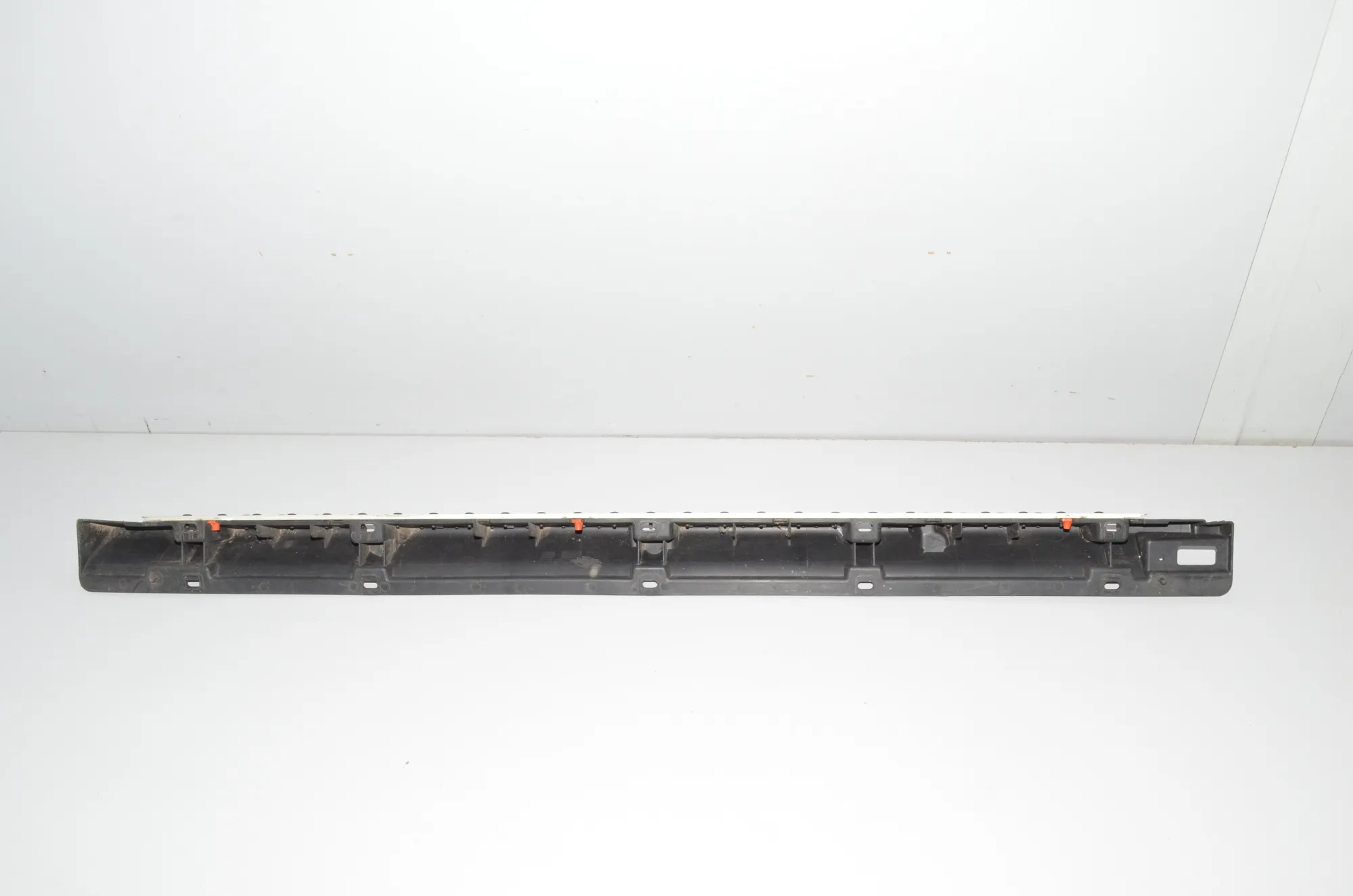 Left Side Plastic Sideskirt Cover – OEM 3401009 · BMW X3 (E83) 2.0 d 2005 – 4
