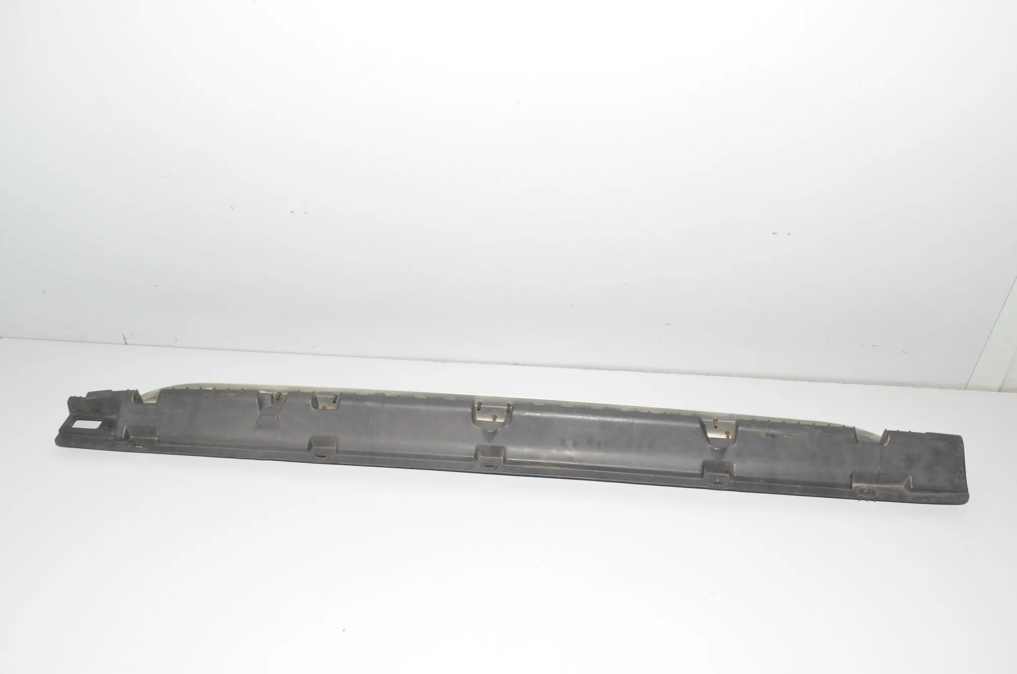 Left Side Plastic Sideskirt Cover – OEM 3401009 · BMW X3 (E83) 2.0 d 2005 – 3