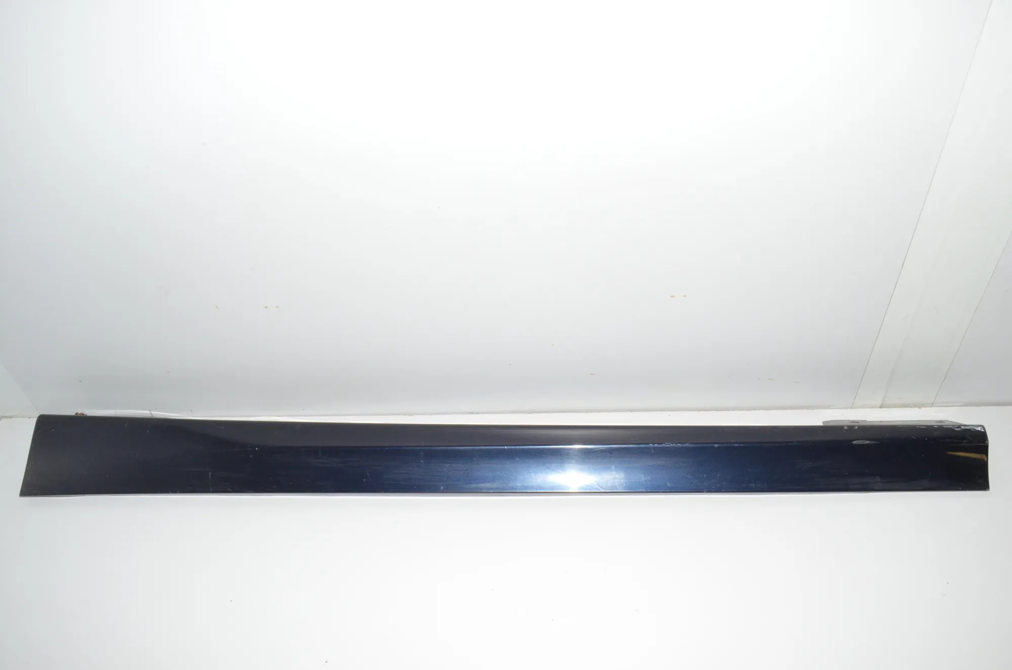 Left Side Plastic Sideskirt Cover – OEM 7062297 · BMW 3 (E90) BMW 3 (E90) 316 i 2007