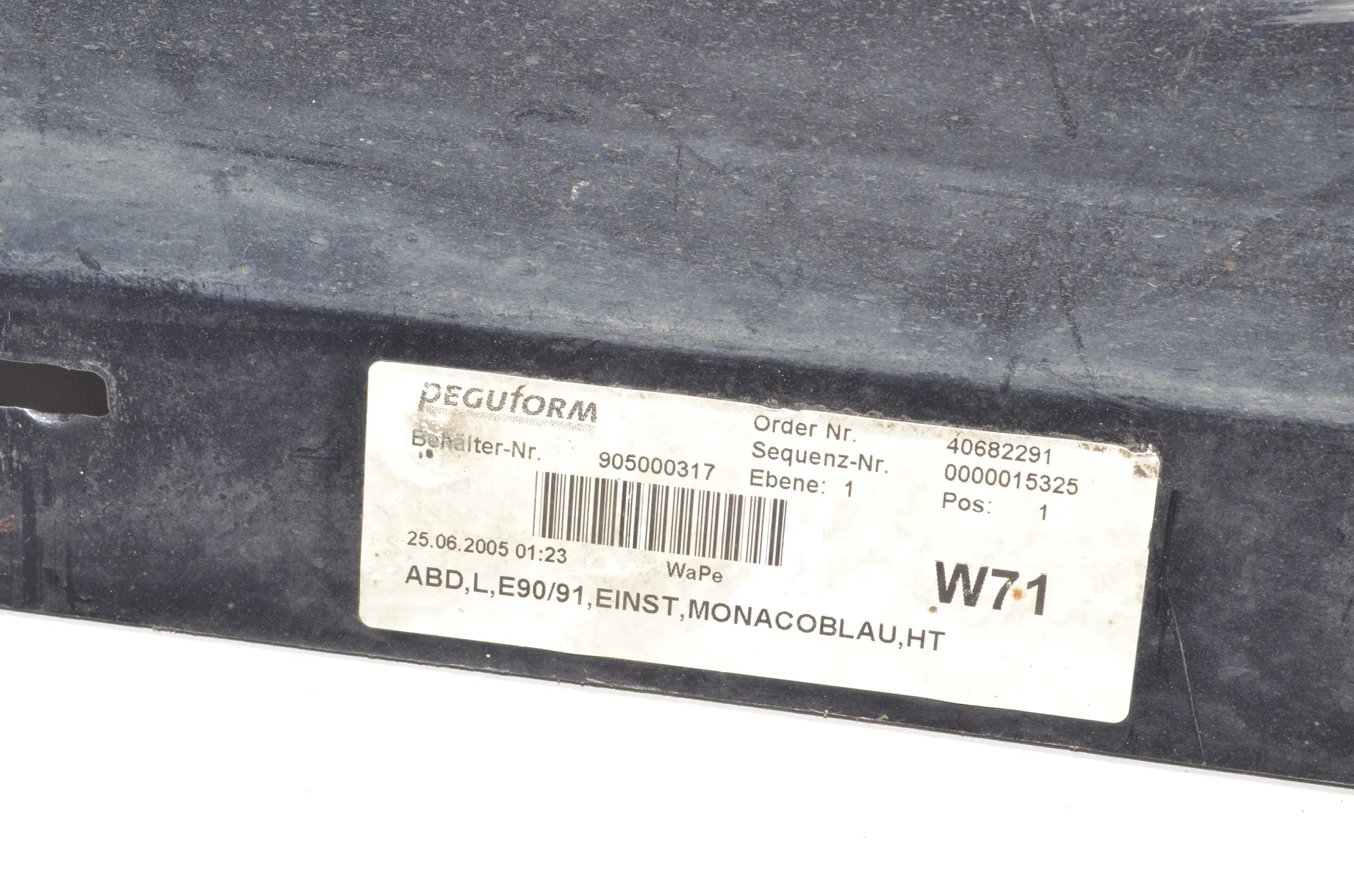 Left Side Plastic Sideskirt Cover – OEM 7062297 · BMW 3 (E90) BMW 3 (E90) 316 i 2007 – 6
