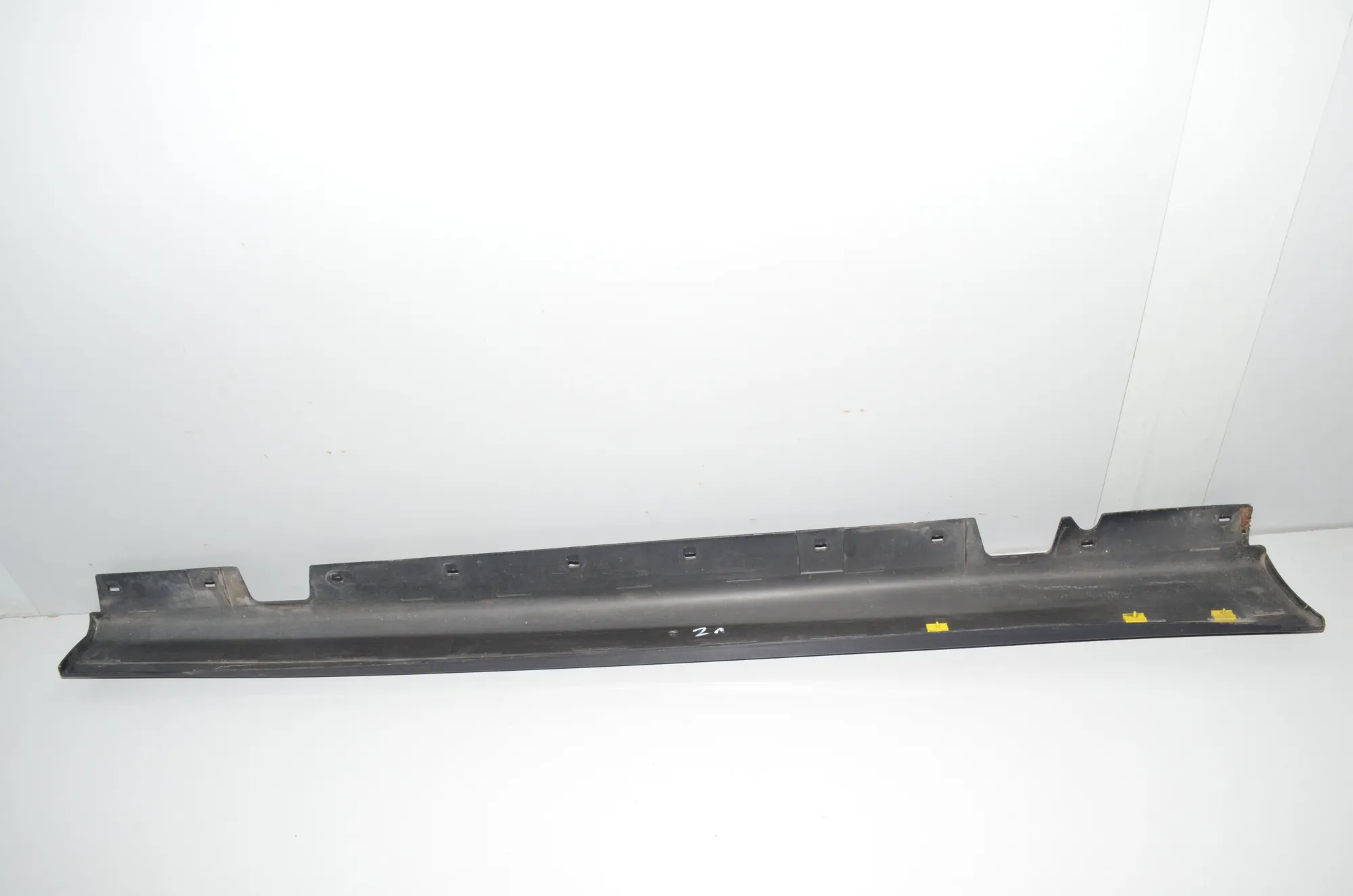 Left Side Plastic Sideskirt Cover – OEM 7062297 · BMW 3 (E90) BMW 3 (E90) 316 i 2007 – 4